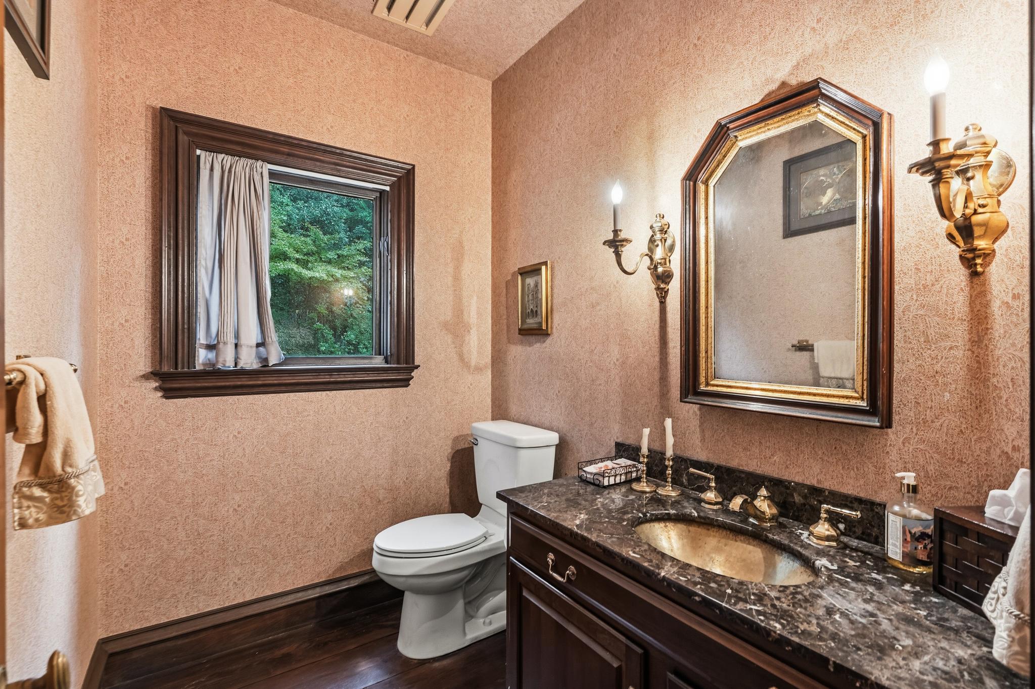 10217 Cedar Pond Drive, Vienna, VA, 22182 - 物件實景