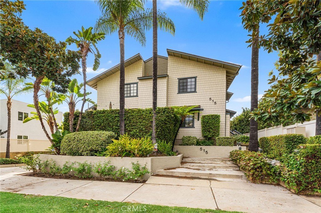 Pasadena, California, 91101, United States, 3 Bedrooms Bedrooms, ,3 BathroomsBathrooms,Residential,For Sale,1984224