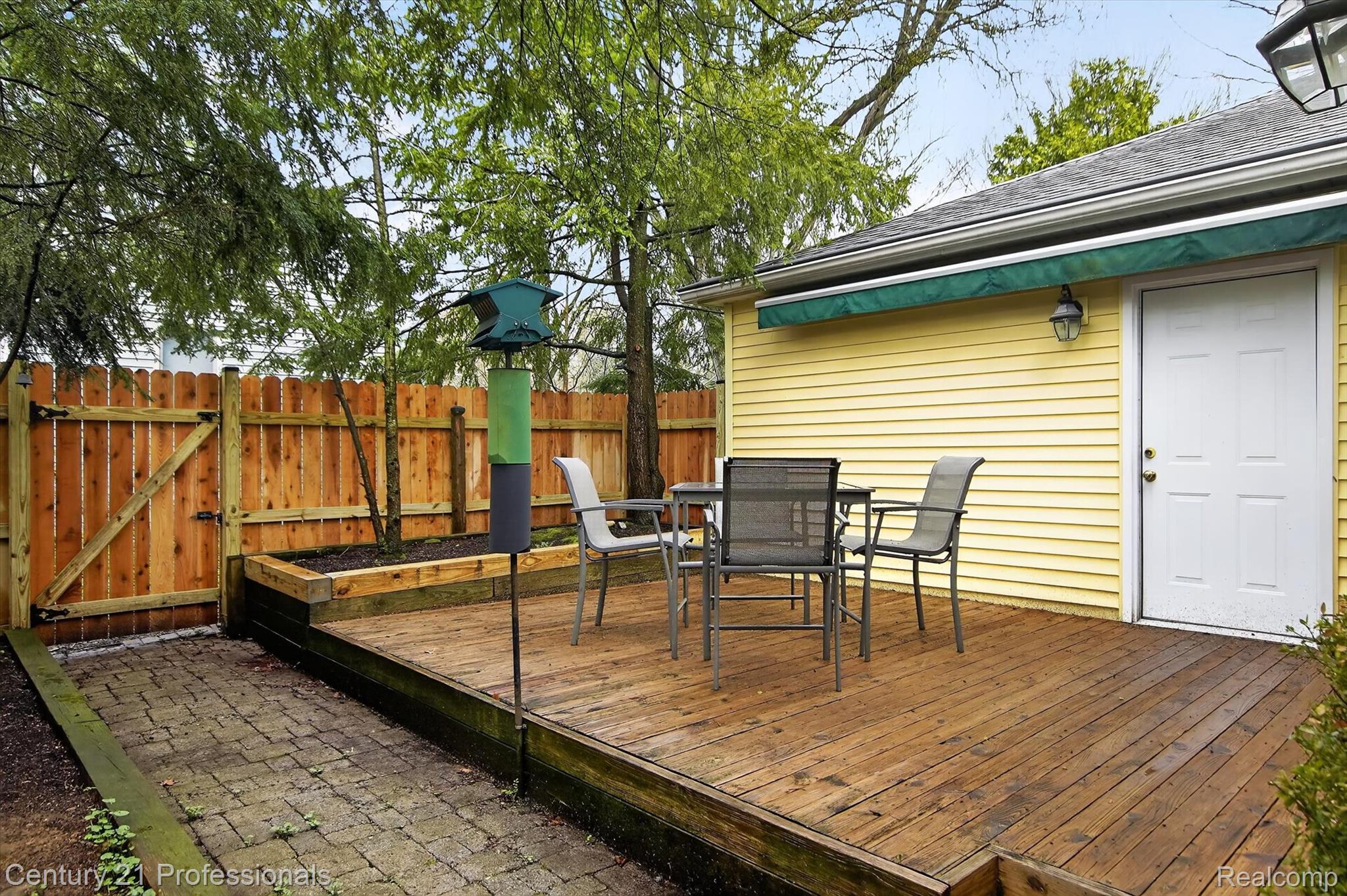 AnnArbor, Michigan, 48103, United States, 3 Bedrooms Bedrooms, ,2 BathroomsBathrooms,Residential,For Sale,2038330
