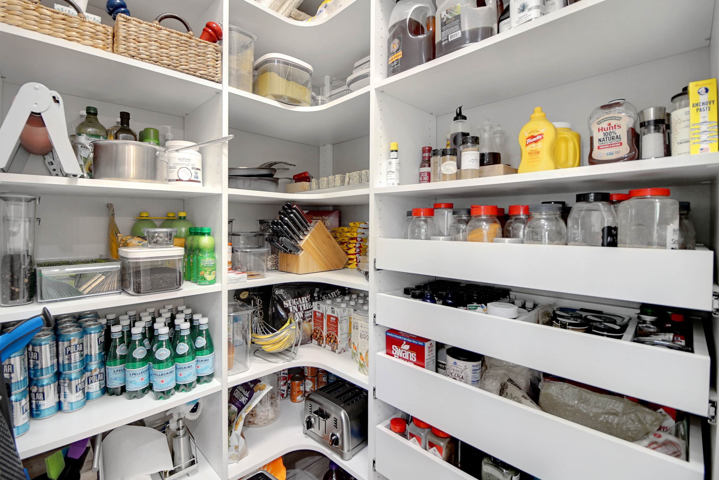 Lady Lake, Florida, 32159, United States, 4 Bedrooms Bedrooms, ,3 BathroomsBathrooms,Residential,For Sale,2005664