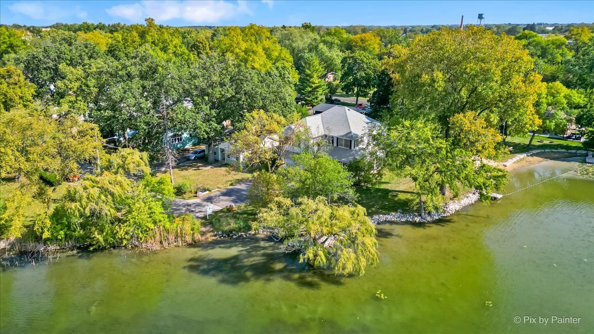 Grayslake, Illinois, 60030, United States, 4 Bedrooms Bedrooms, ,3 BathroomsBathrooms,Residential,For Sale,1992794