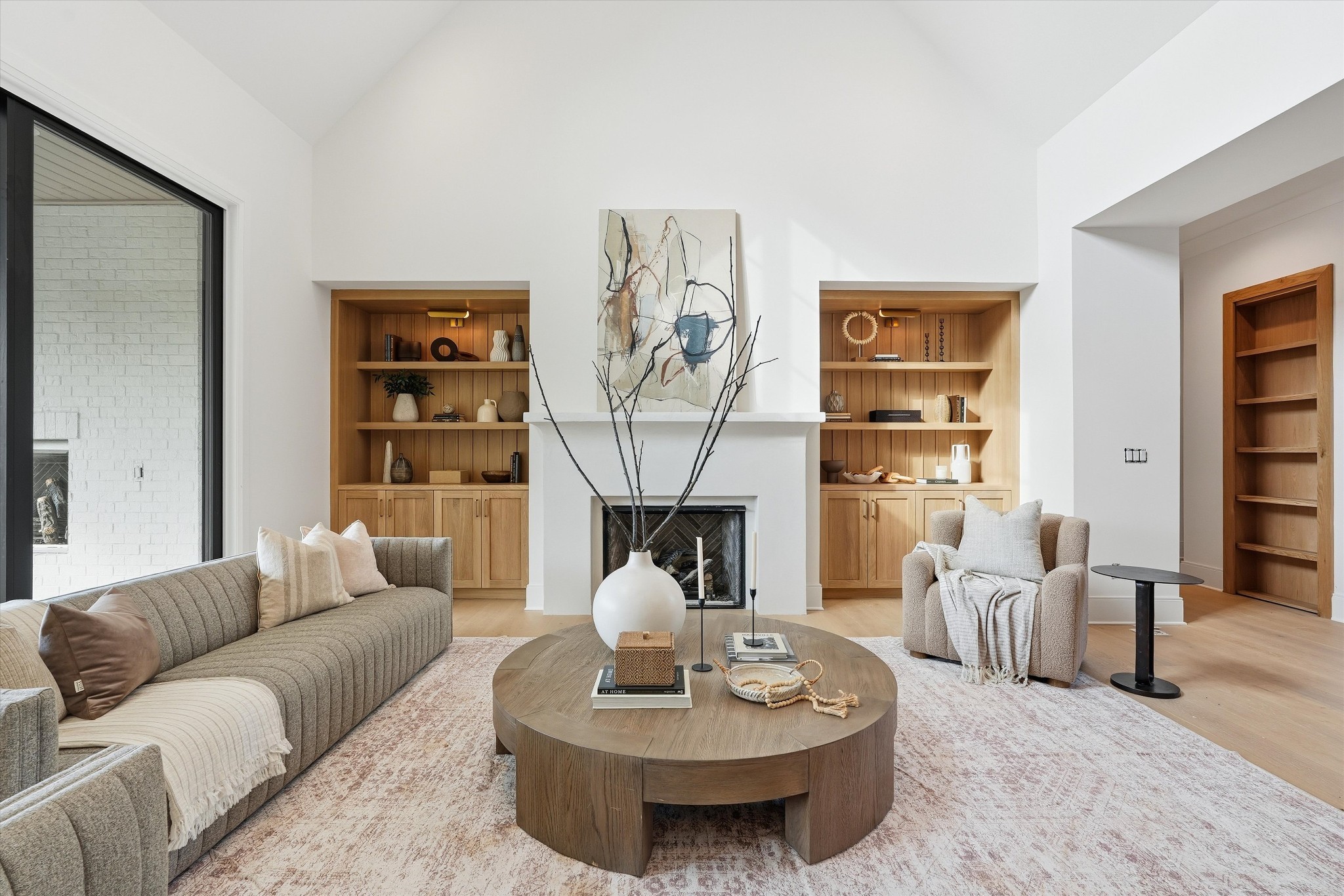 Nashville, Tennessee, 37205, United States, 5 Bedrooms Bedrooms, ,7 BathroomsBathrooms,Residential,For Sale,2002539