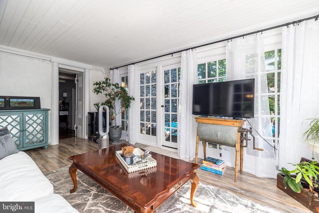 Ottsville, Pennsylvania, 18942, United States, 3 Bedrooms Bedrooms, ,3 BathroomsBathrooms,Residential,For Sale,1950550