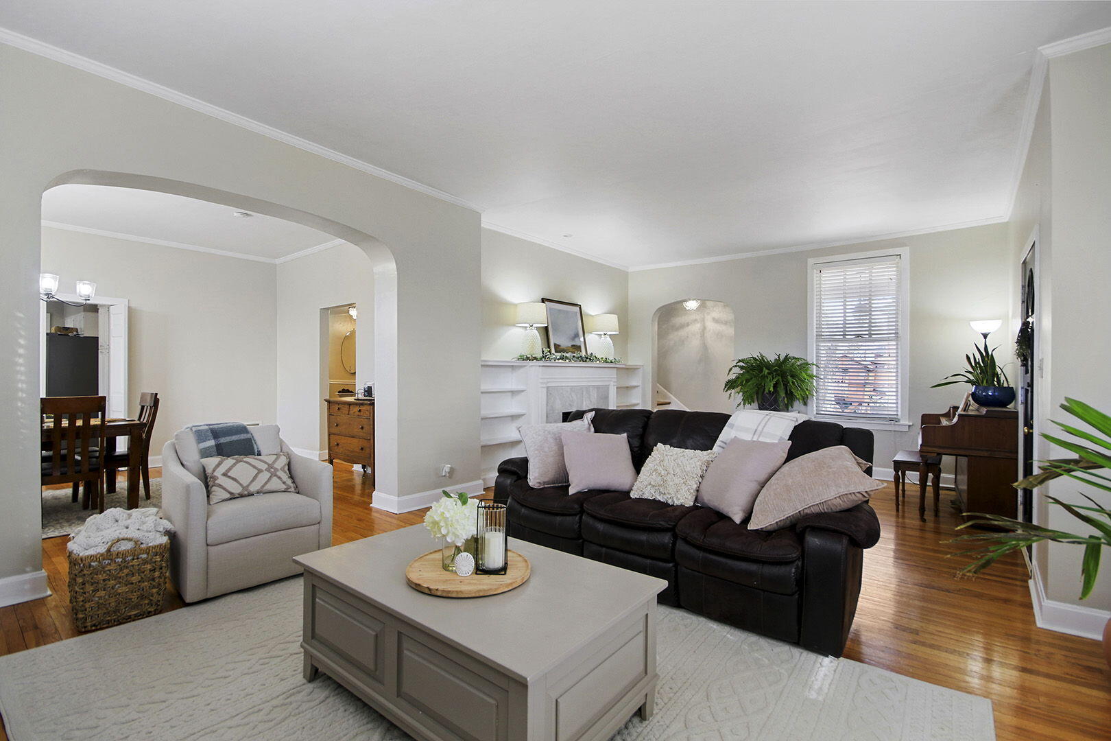 MOBERLY, Missouri, 65270, United States, 5 Bedrooms Bedrooms, ,5 BathroomsBathrooms,Residential,For Sale,2009284