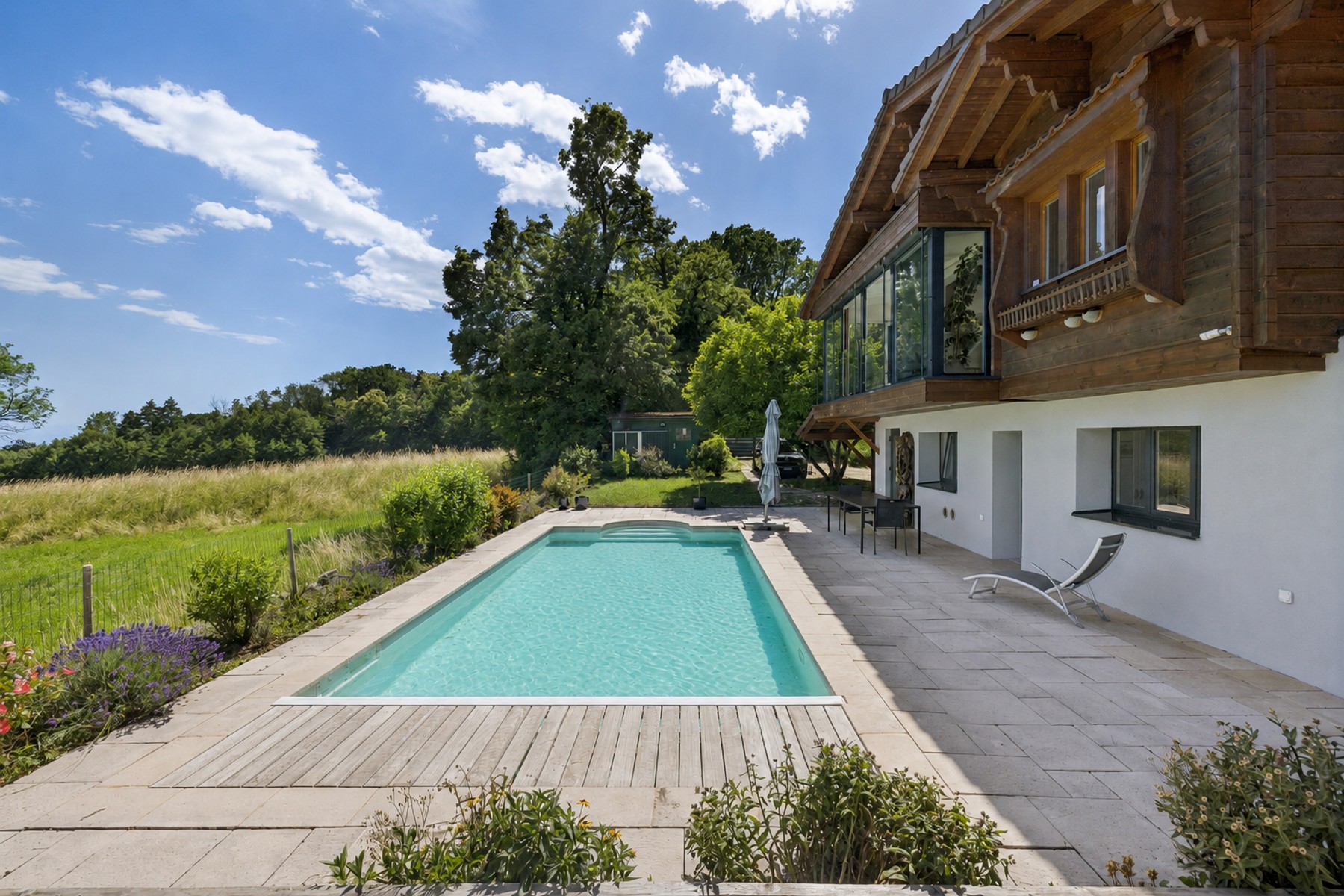  Stunning lake view, cottage with a pool - 物件實景