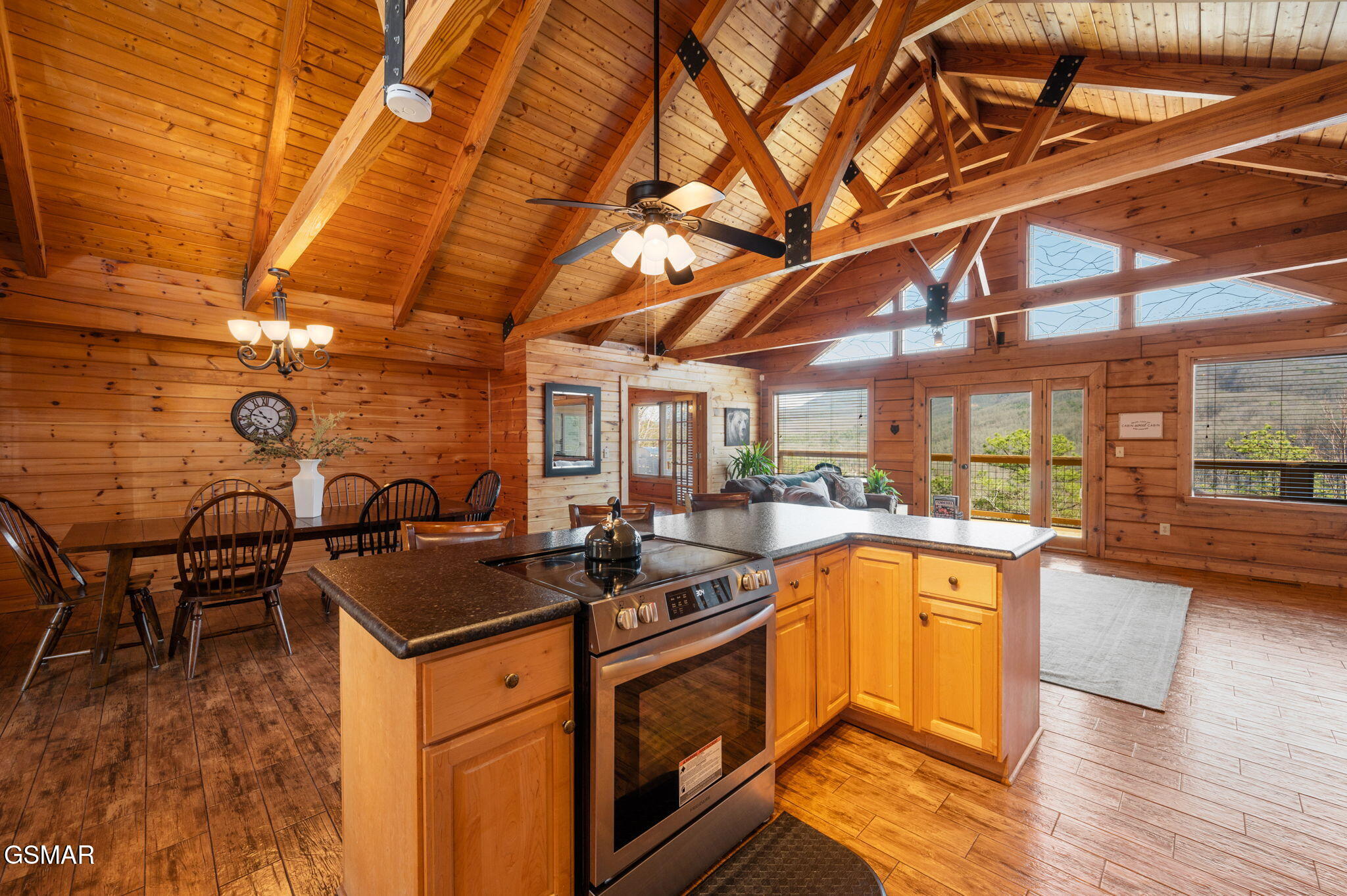 Gatlinburg, Tennessee, 37738, United States, 3 Bedrooms Bedrooms, ,3 BathroomsBathrooms,Residential,For Sale,1977733