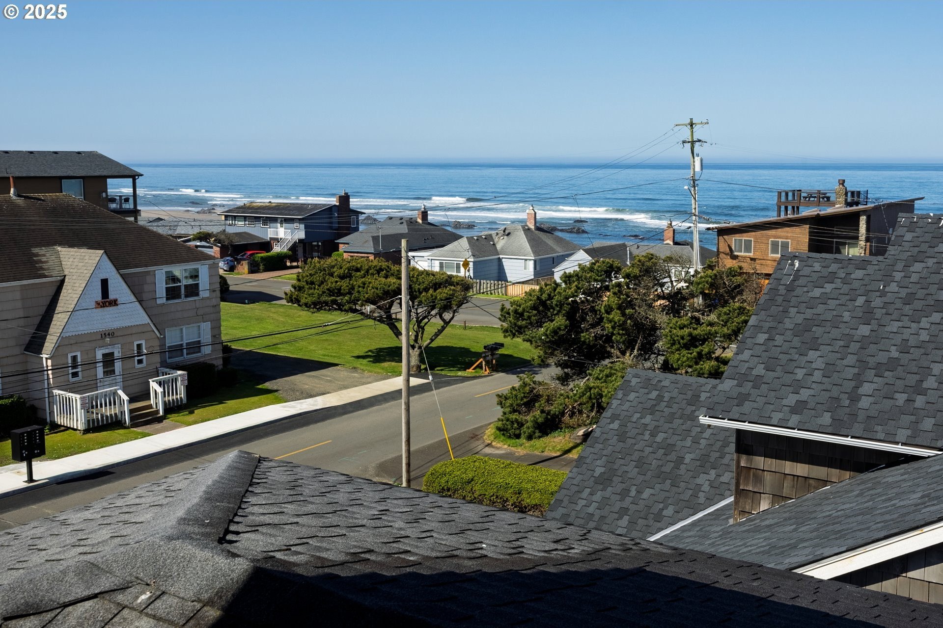 Lincoln City, Oregon, 97367, United States, 4 Bedrooms Bedrooms, ,3 BathroomsBathrooms,Residential,For Sale,1793948