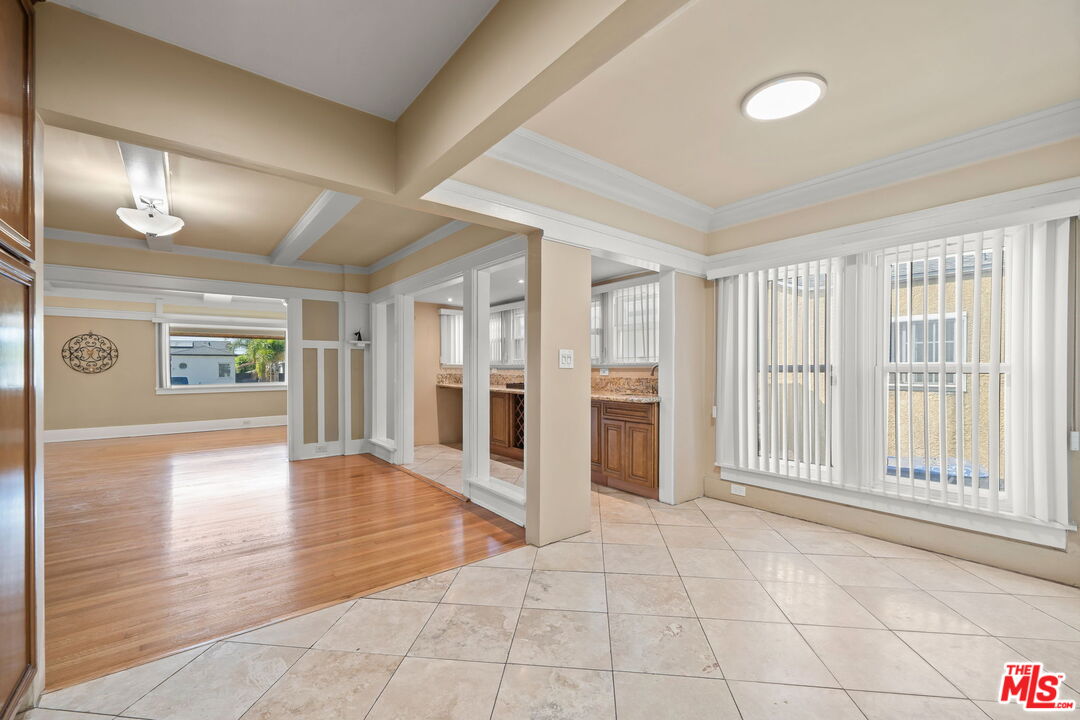 Inglewood, California, 90301, United States, 4 Bedrooms Bedrooms, ,Residential,For Sale,1993499