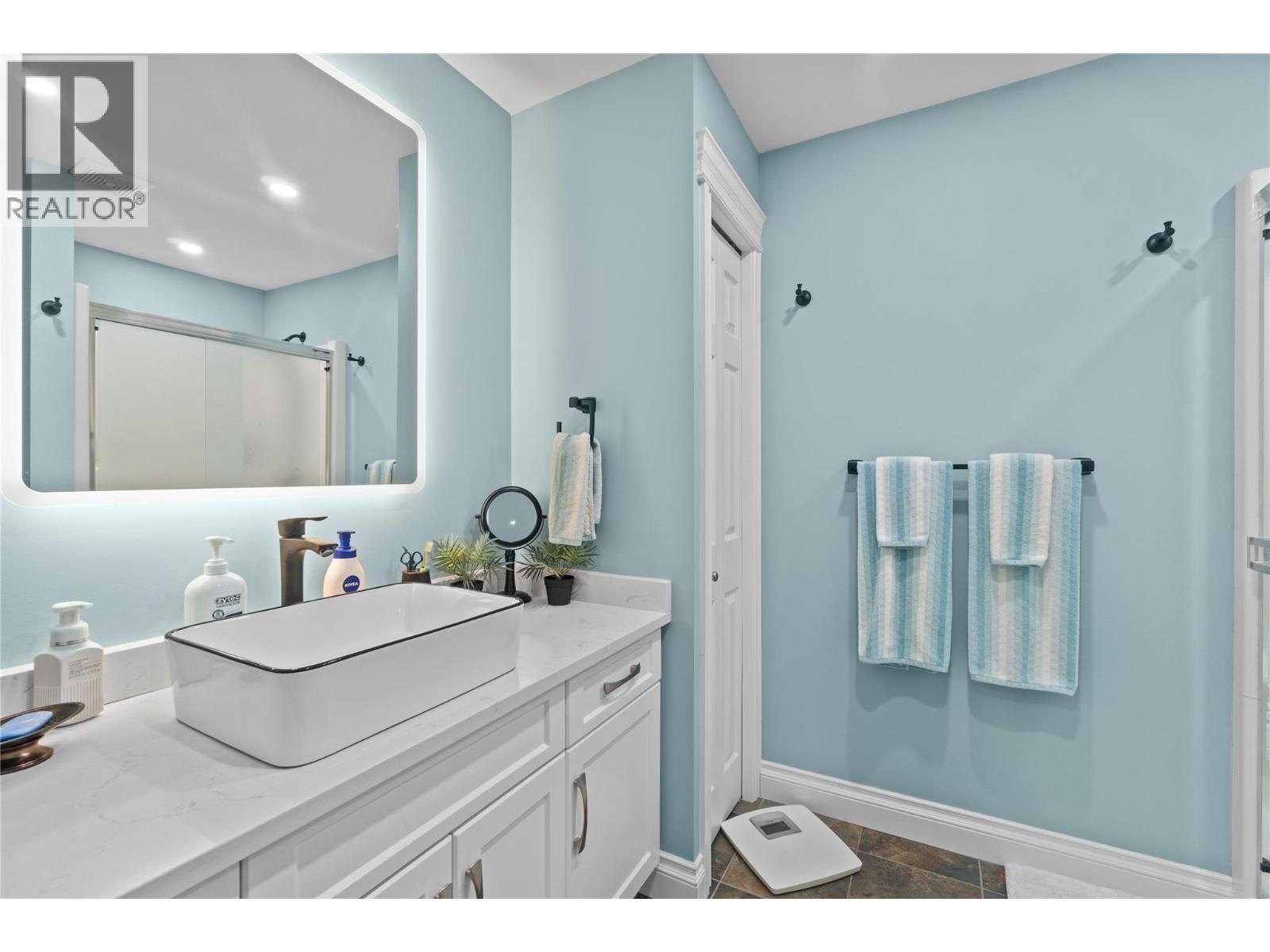 ARMSTRONG, British Columbia, V4Y 0V5, CA, 3 Bedrooms Bedrooms, ,2 BathroomsBathrooms,Residential,For Sale,1947955