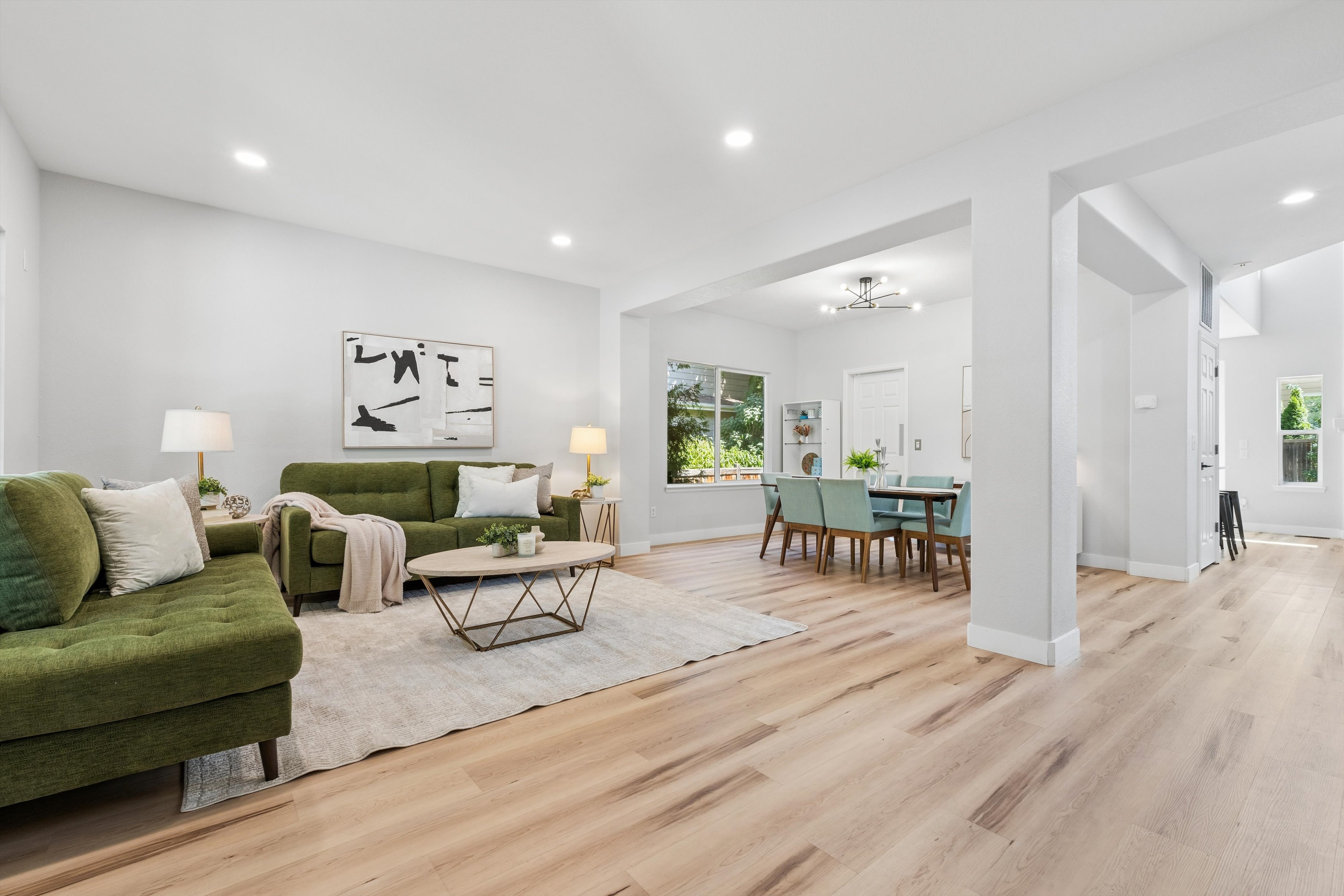  Thoughtfully Designed Four-Bedroom, Three Bath Residence - 物件實景