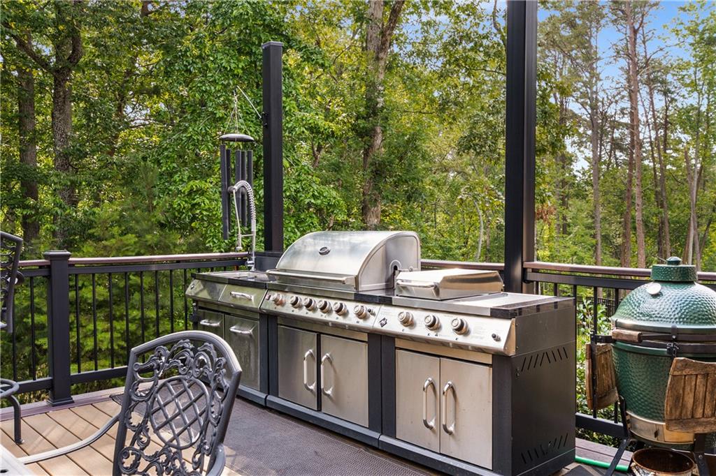 Gainesville, Georgia, 30506, United States, 4 Bedrooms Bedrooms, ,3 BathroomsBathrooms,Residential,For Sale,1737543