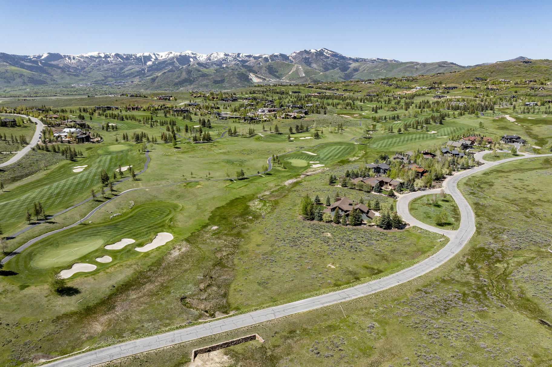  South-facing, Flat Lot on the 4th Green at Glenwild with Ski Resort Views - 物件實景
