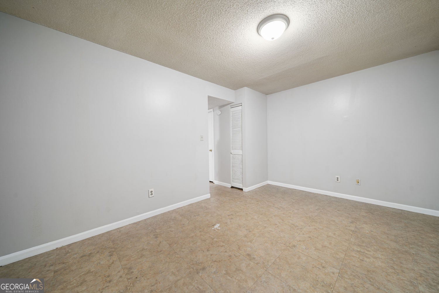 Fort Valley, Georgia, 31030, United States, ,Residential,For Sale,1952975