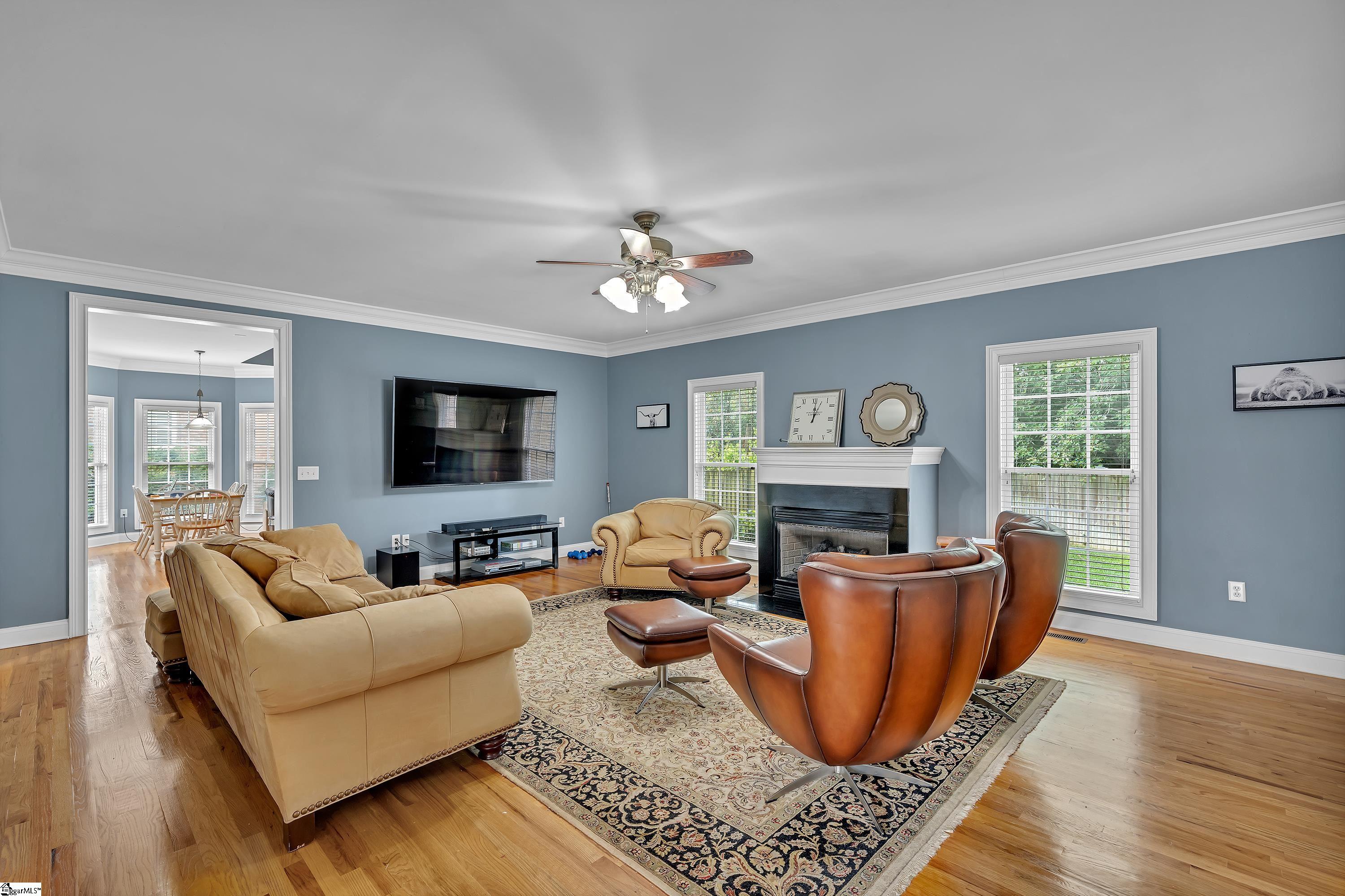 Greenville, South Carolina, 29615, United States, 4 Bedrooms Bedrooms, ,3 BathroomsBathrooms,Residential,For Sale,1918142