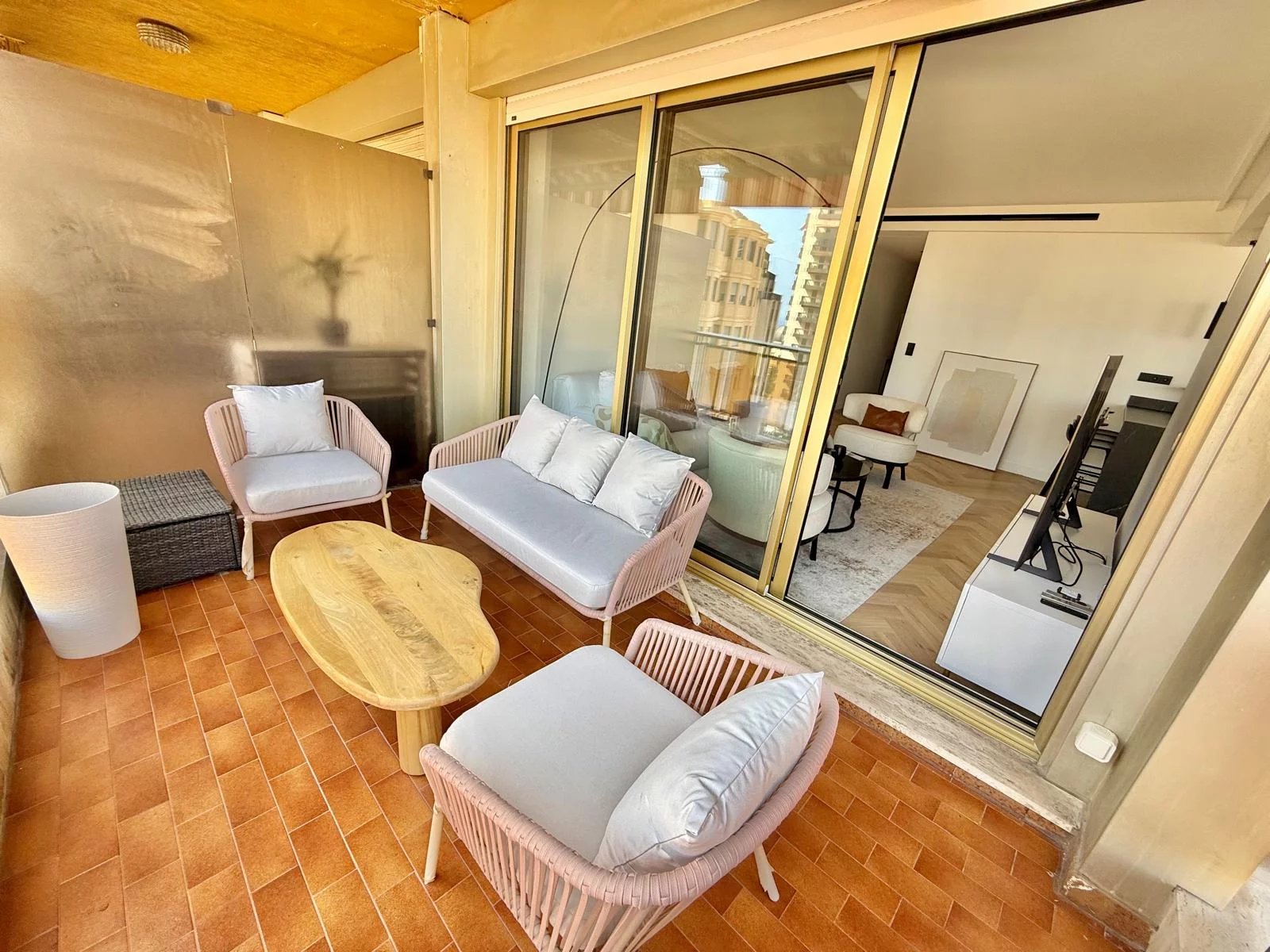 Monaco, 98000, MC, 2 Bedrooms Bedrooms, ,Residential,For Sale,1865683