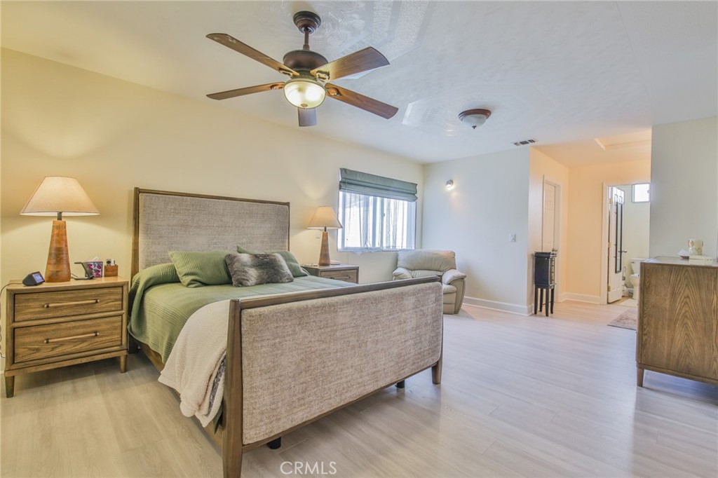 Valencia, California, 91354, United States, 3 Bedrooms Bedrooms, ,3 BathroomsBathrooms,Residential,For Sale,2034142