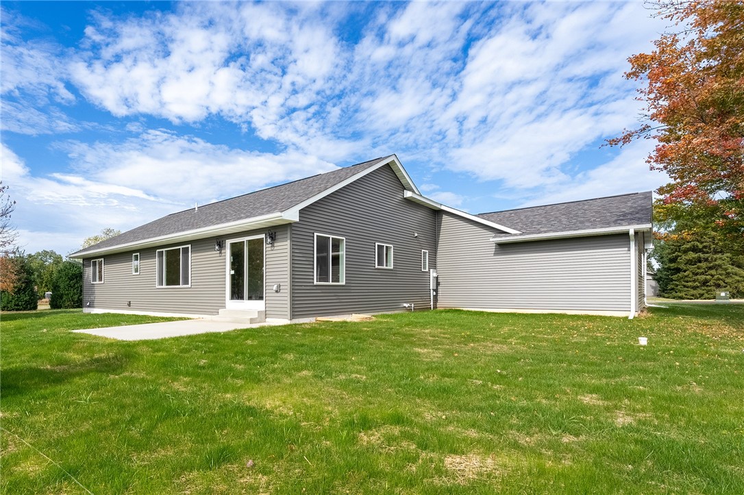 Chippewa Falls, Wisconsin, 54729, United States, 3 Bedrooms Bedrooms, ,2 BathroomsBathrooms,Residential,For Sale,1998199