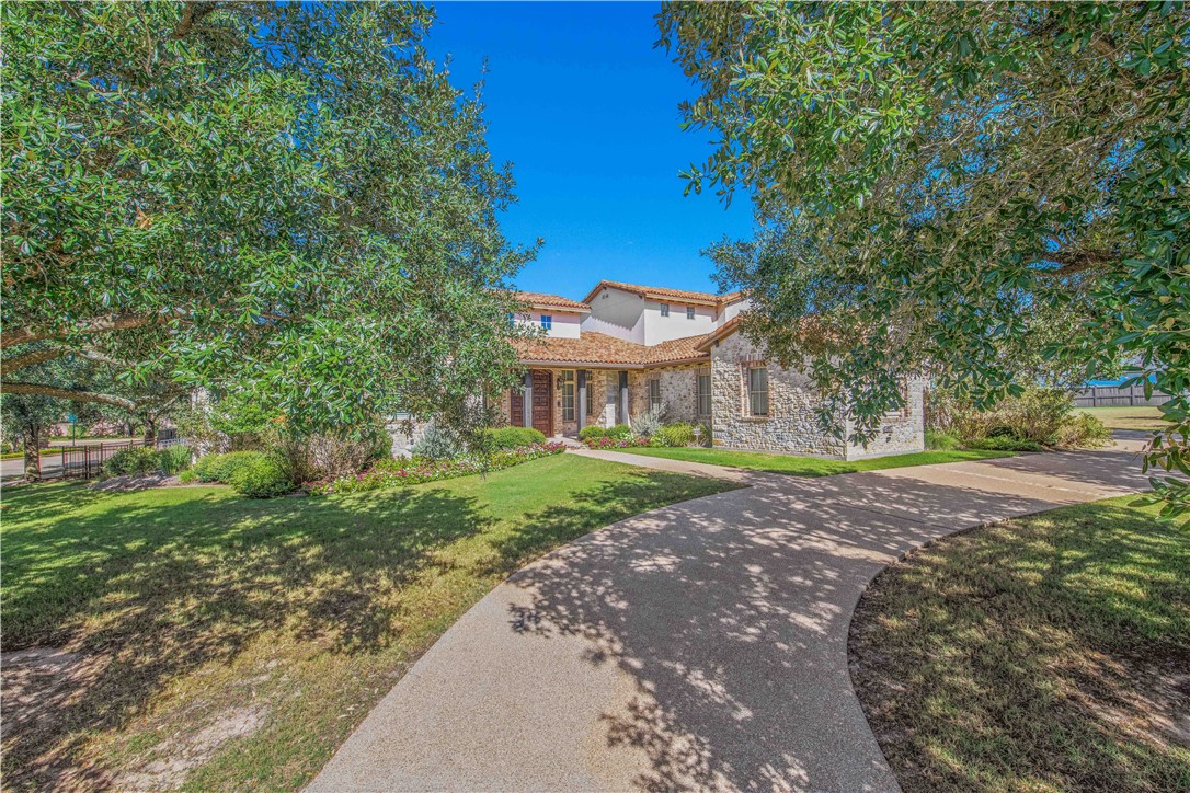 Bryan, Texas, 77802, United States, 4 Bedrooms Bedrooms, ,6 BathroomsBathrooms,Residential,For Sale,2015305
