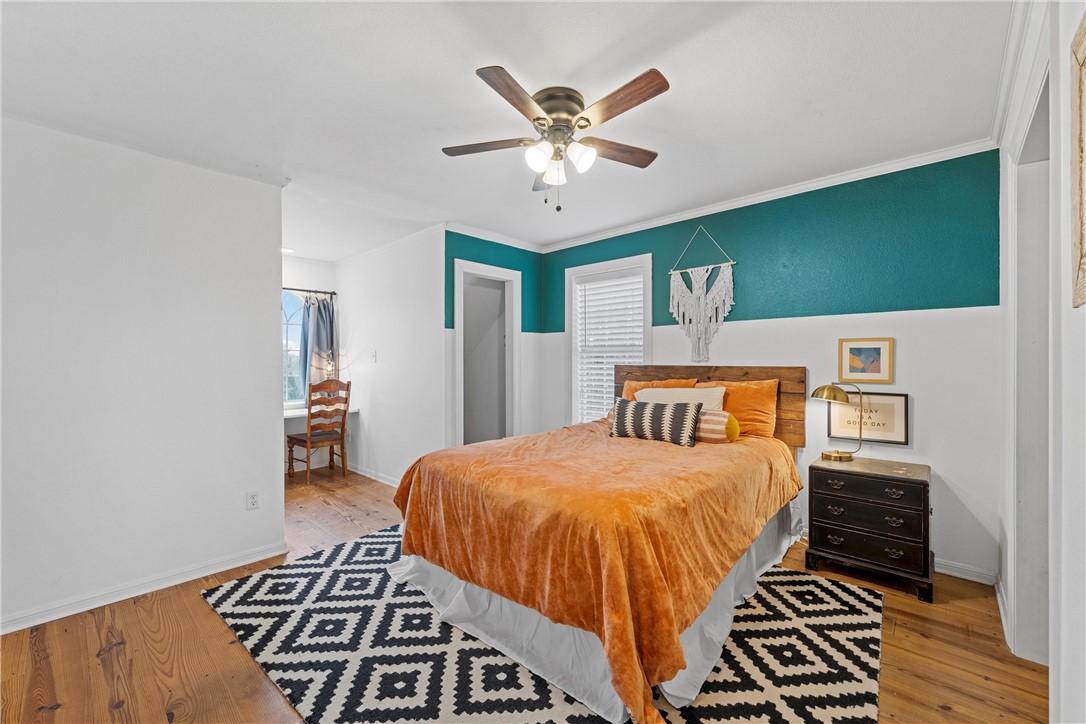 Lorena, Texas, 76655, United States, 5 Bedrooms Bedrooms, ,5 BathroomsBathrooms,Residential,For Sale,1906536