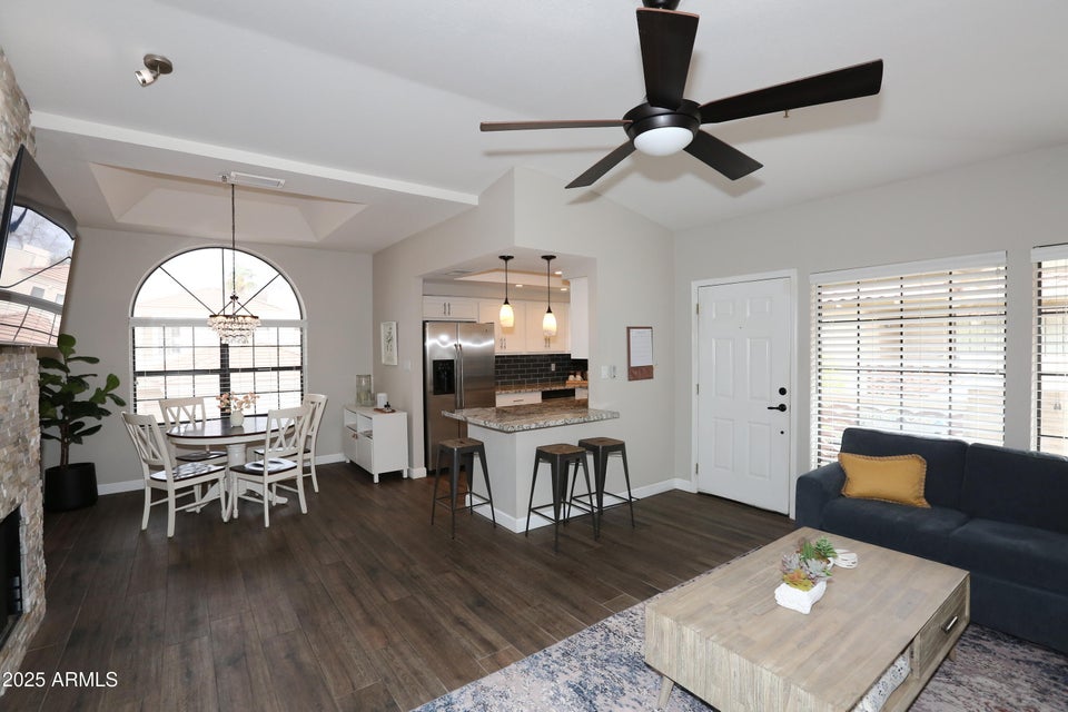 Scottsdale, Arizona, 85258, United States, 2 Bedrooms Bedrooms, ,Residential,For Sale,1977114