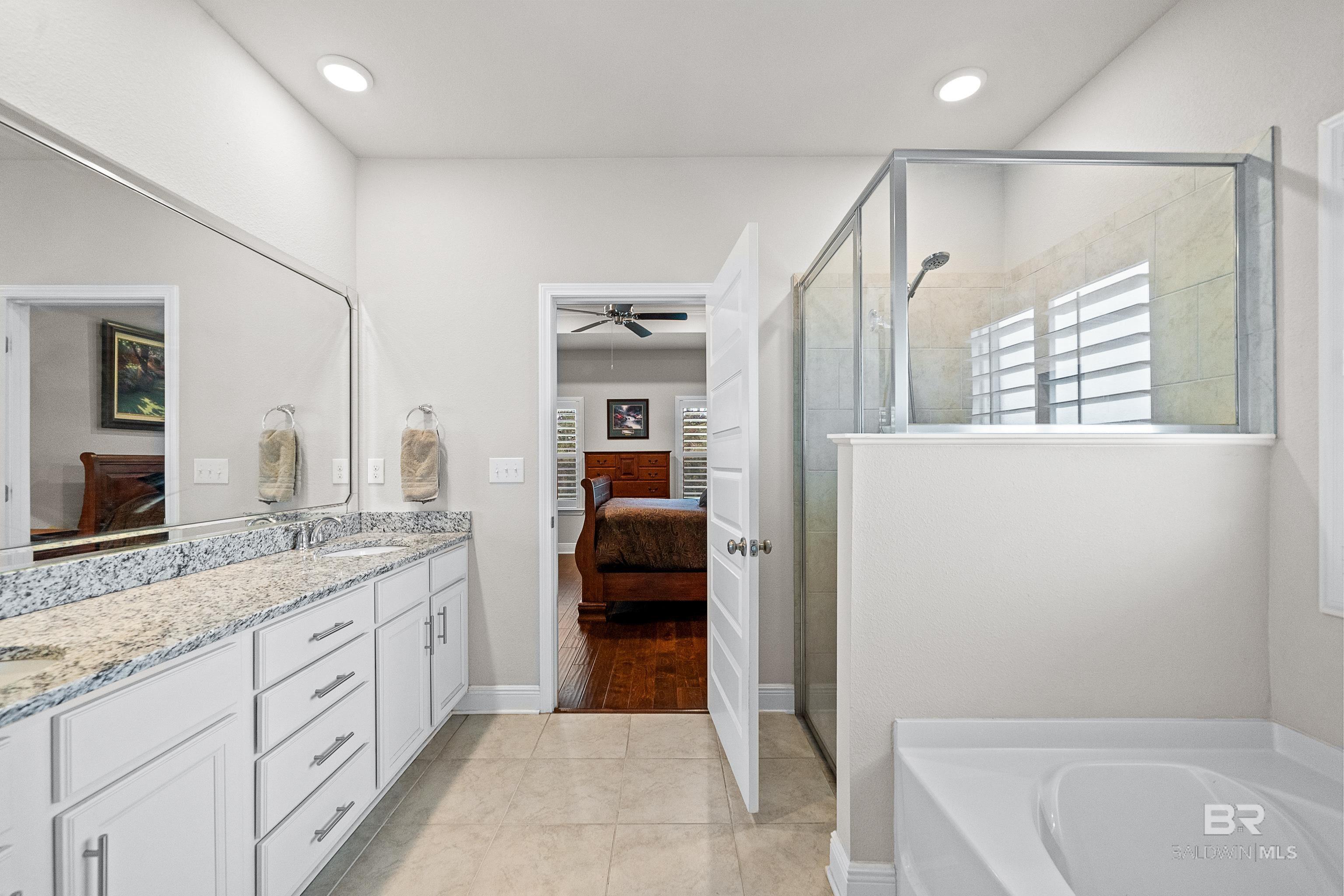 Gulf Shores, Alabama, 36542, United States, 3 Bedrooms Bedrooms, ,2 BathroomsBathrooms,Residential,For Sale,1956967