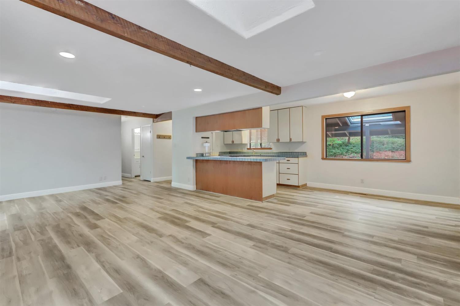 Nevada City, California, 95959, United States, 3 Bedrooms Bedrooms, ,2 BathroomsBathrooms,Residential,For Sale,1992371