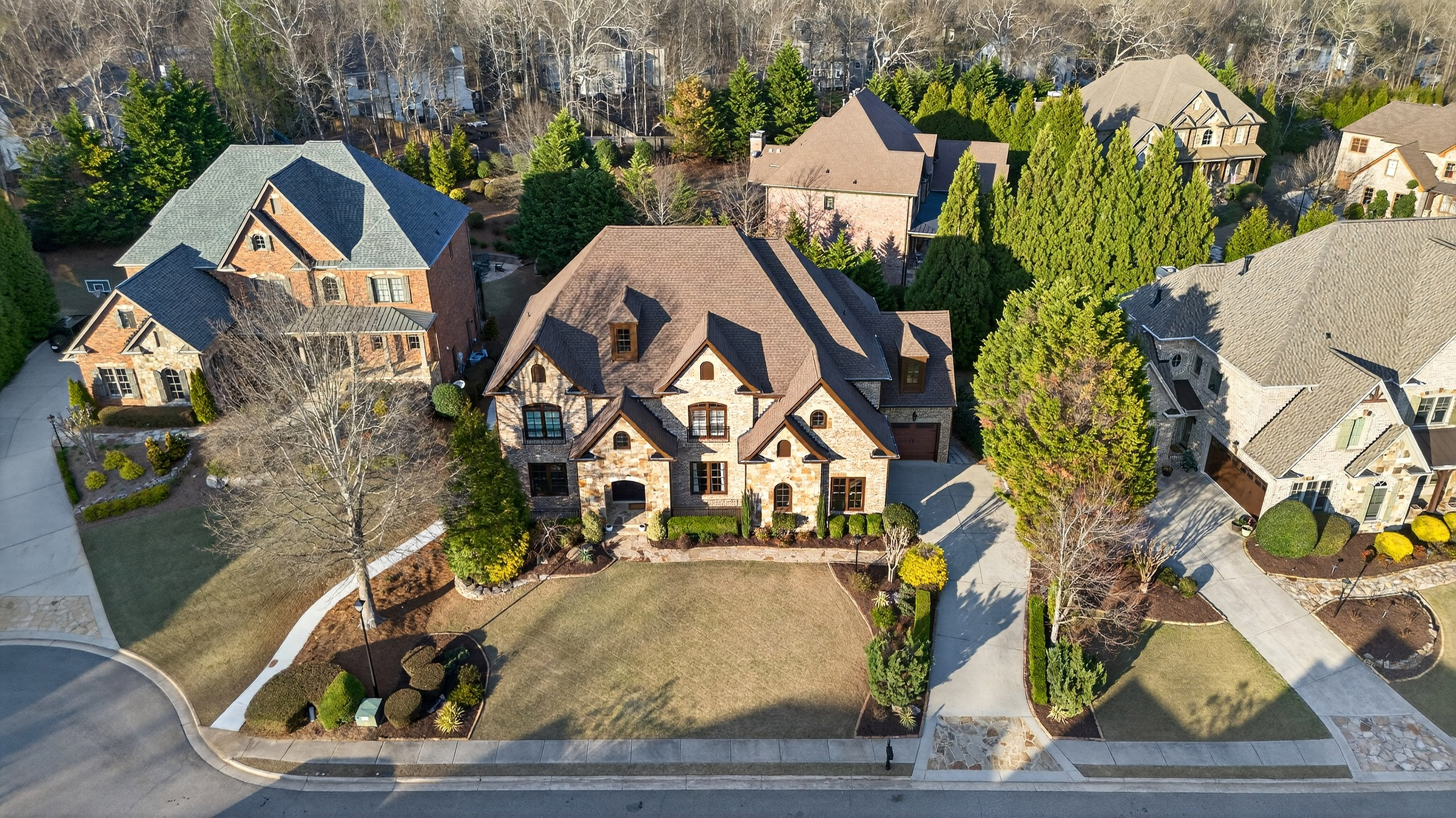  Elegant Home Offering Luxury, Functionality, and Privacy - 物件實景