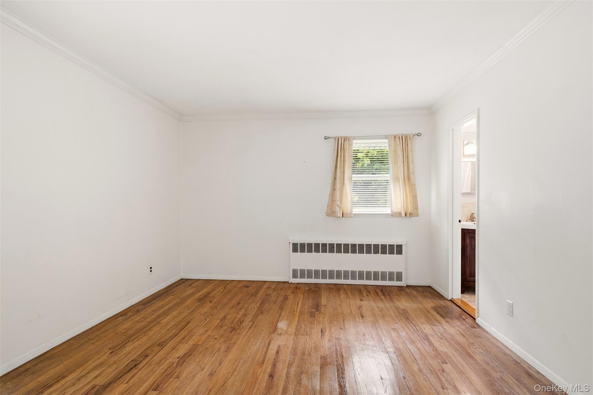 174 Flower Hill Road, Halesite, NY, 11743 - 物件實景