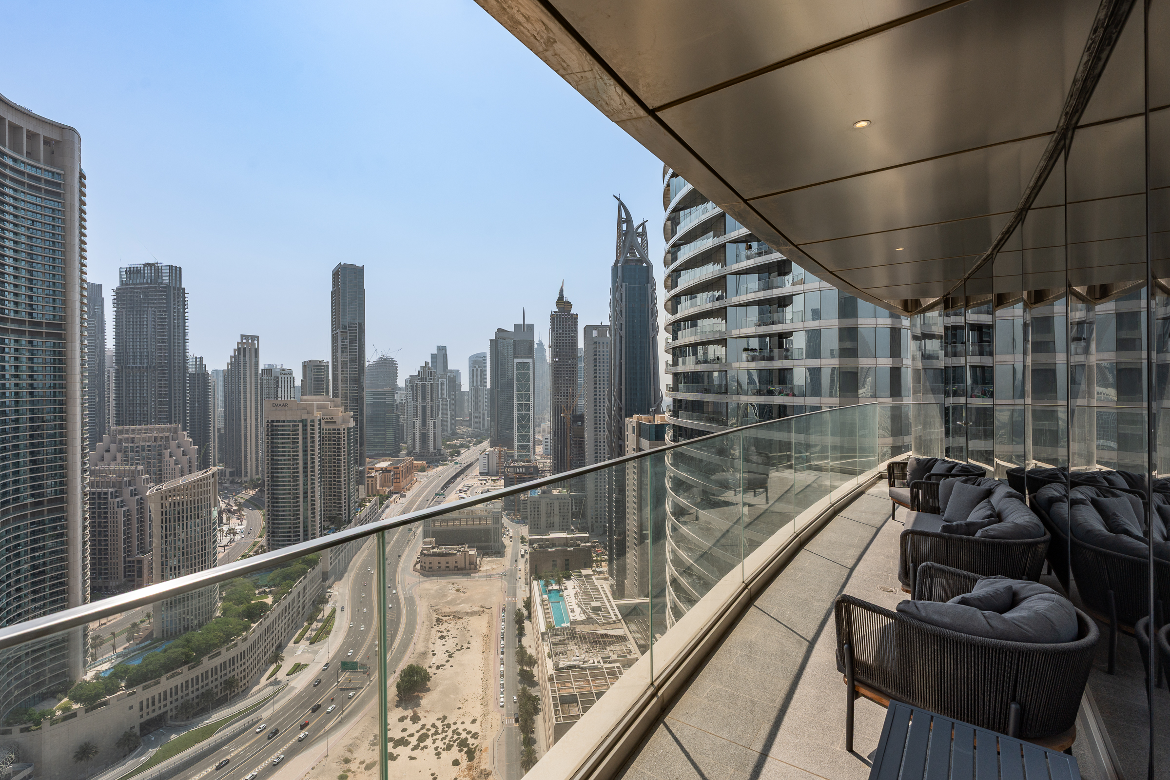 Elegant Sky View Residence in Heart of Downtown - 物件實景
