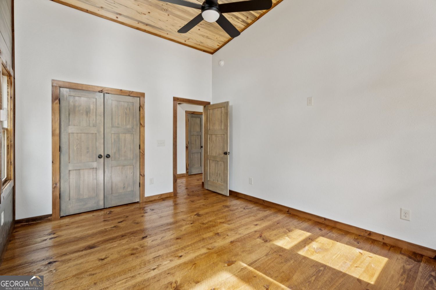 Mineral Bluff, Georgia, 30559, United States, 4 Bedrooms Bedrooms, ,4 BathroomsBathrooms,Residential,For Sale,1962222