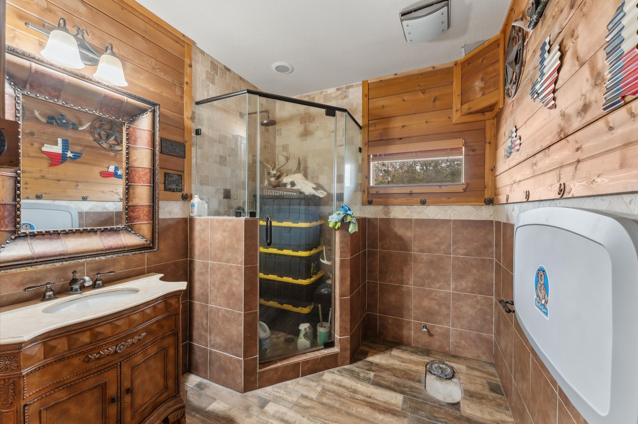 Porter, Texas, 77365, United States, 3 Bedrooms Bedrooms, ,2 BathroomsBathrooms,Residential,For Sale,1917333