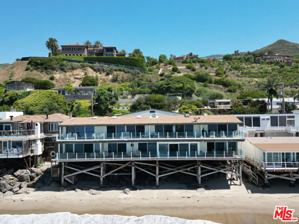Malibu, California, 90265, United States, 2 Bedrooms Bedrooms, ,2 BathroomsBathrooms,Residential,For Sale,1865571