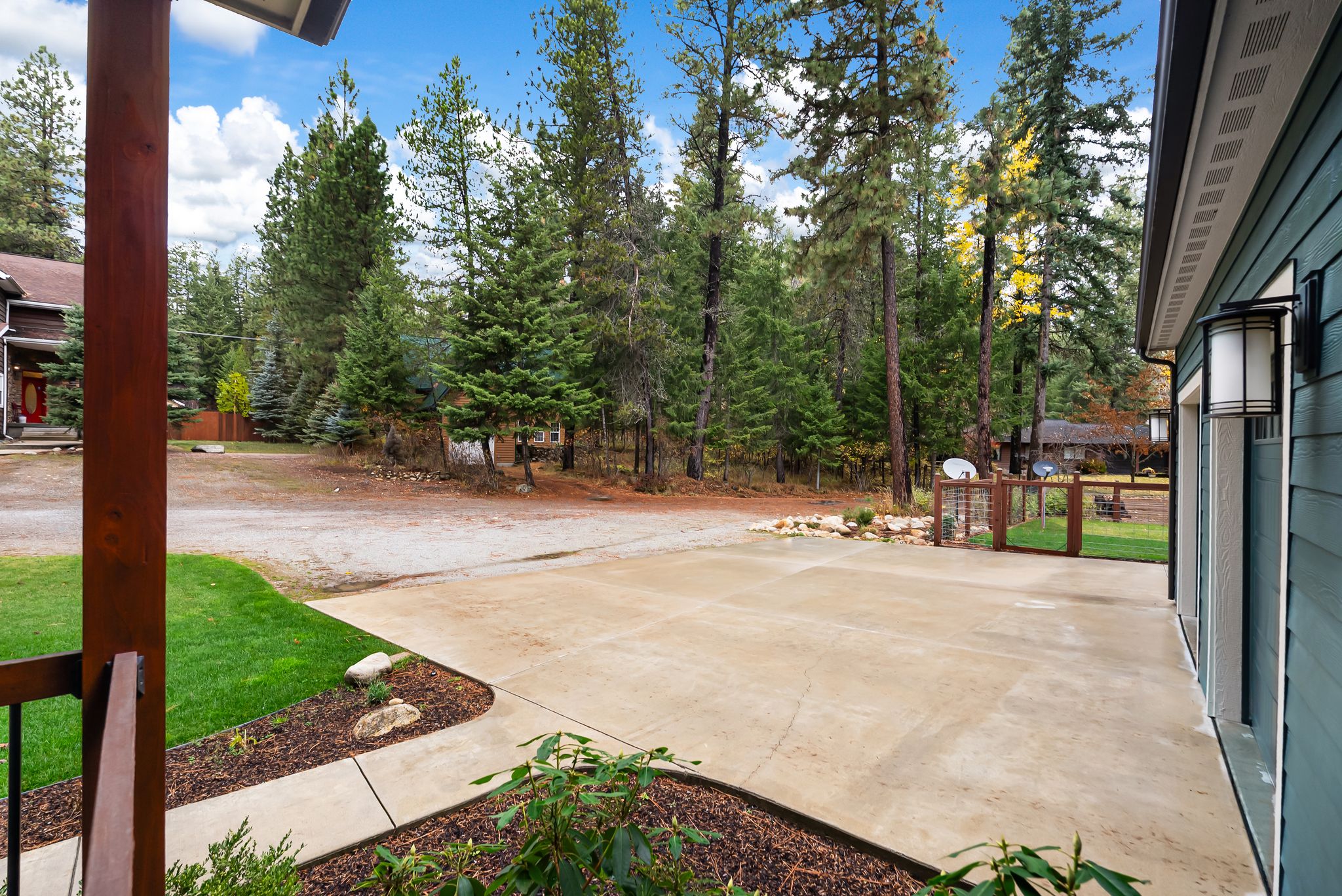 Sandpoint, Idaho, 83864, United States, 2 Bedrooms Bedrooms, ,3 BathroomsBathrooms,Residential,For Sale,1991135