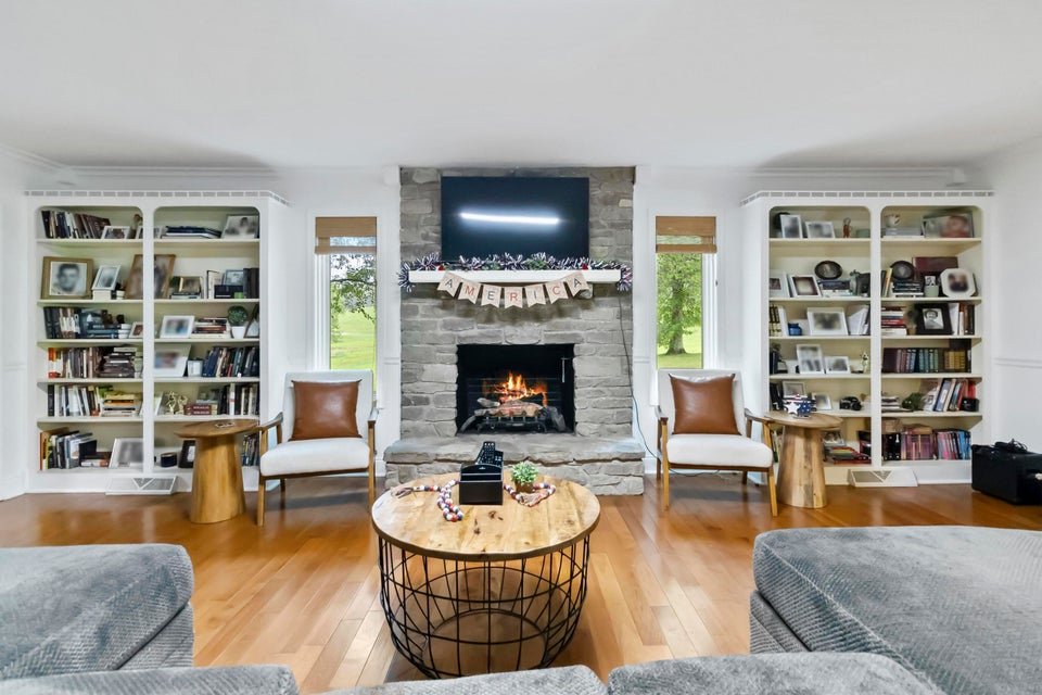 Somerset, Kentucky, 42503, United States, 4 Bedrooms Bedrooms, ,3 BathroomsBathrooms,Residential,For Sale,1938431