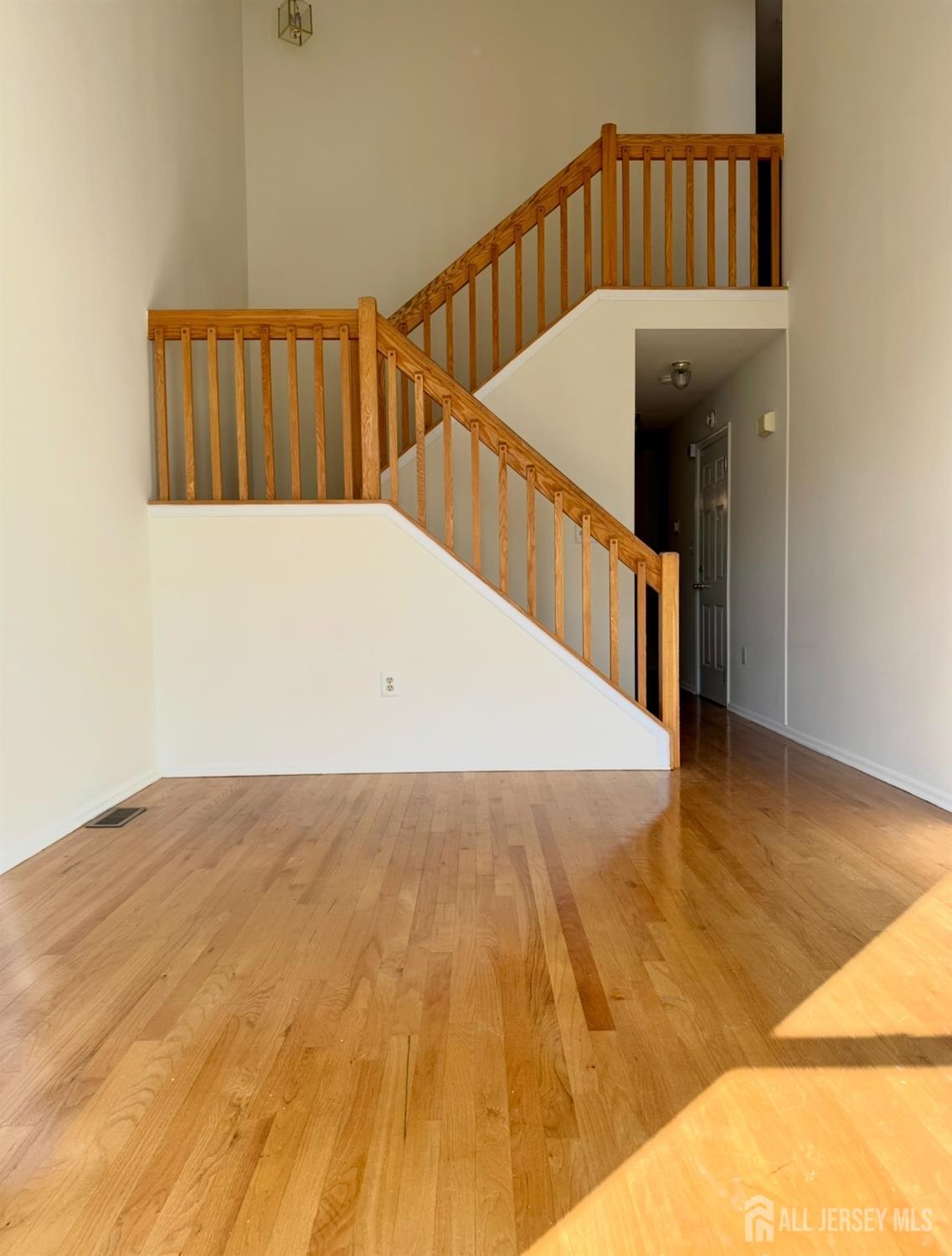 Jamesburg, New Jersey, 08831, United States, 3 Bedrooms Bedrooms, ,3 BathroomsBathrooms,Residential,For Sale,1964008