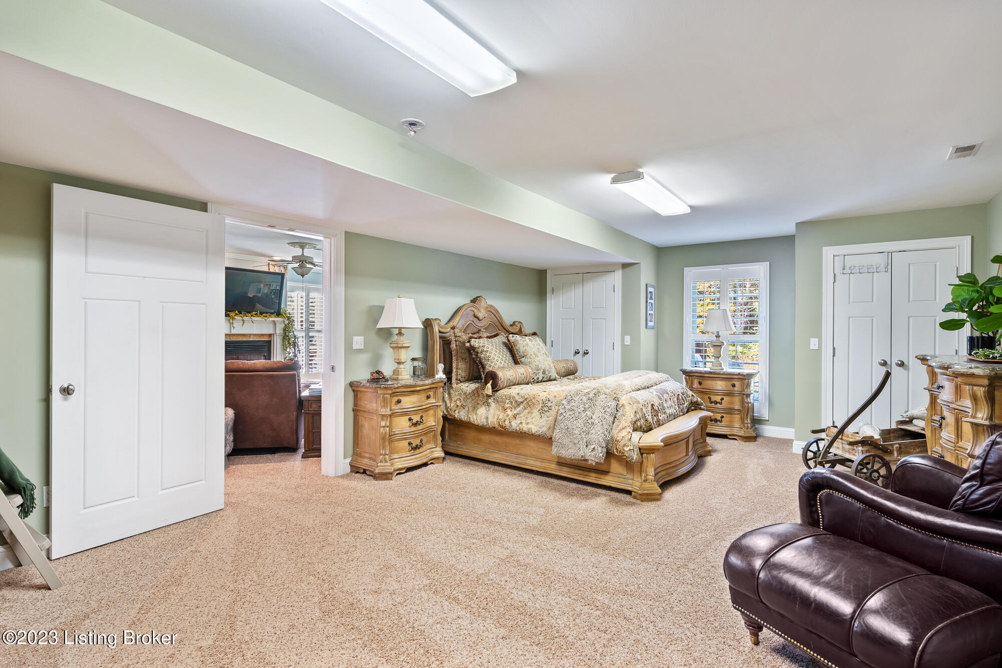 La Grange, Kentucky, 40031, United States, 5 Bedrooms Bedrooms, ,3 BathroomsBathrooms,Residential,For Sale,1793584
