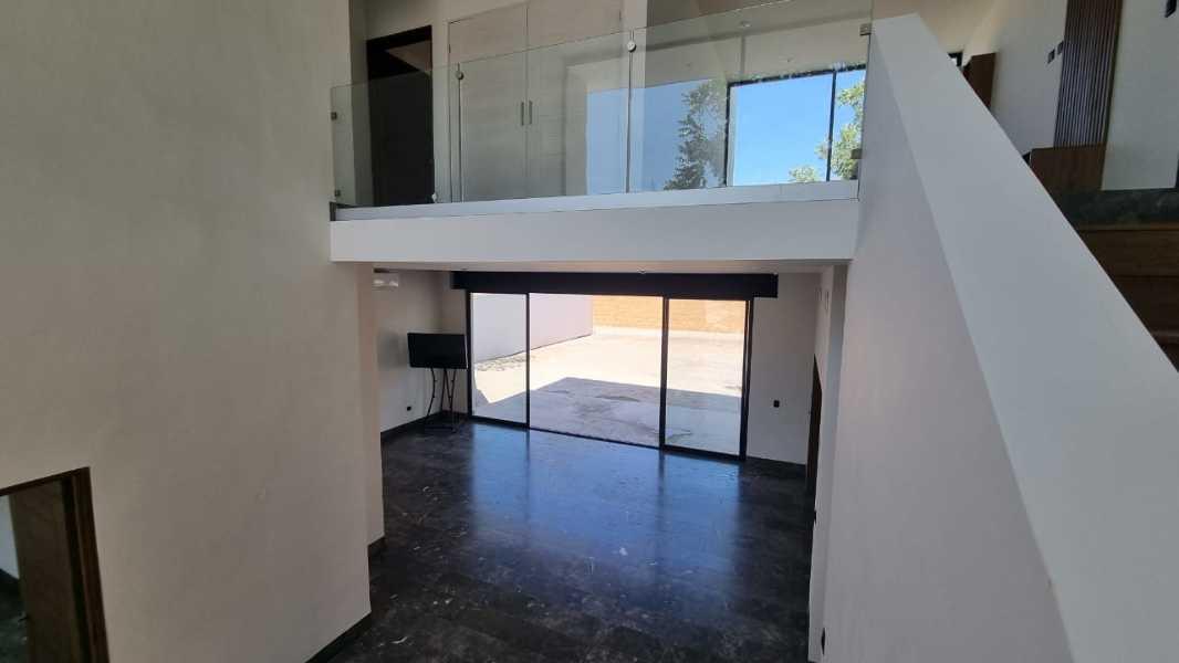 LA LOMA, Torreón, Coahuila de Zaragoza, 27405, Mexico, 4 Bedrooms Bedrooms, ,4 BathroomsBathrooms,Residential,For Sale,LA LOMA,1628012