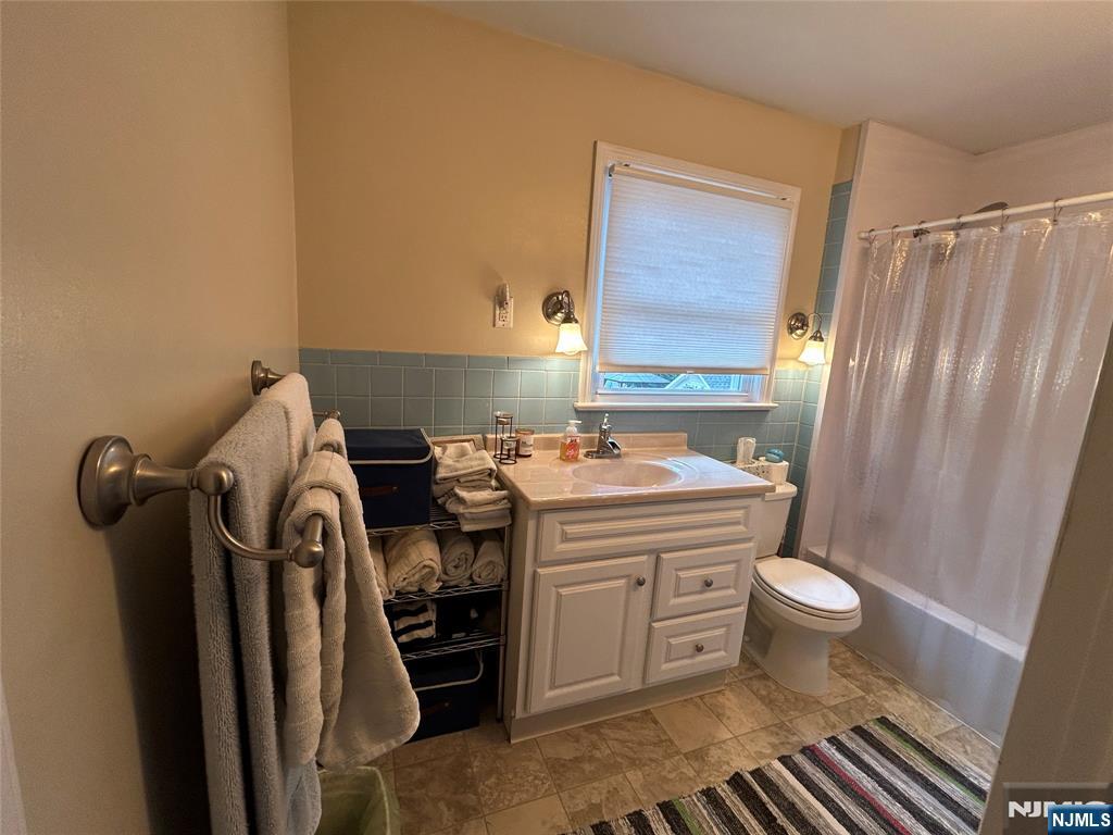 Hawthorne, New Jersey, 07506, United States, 2 Bedrooms Bedrooms, ,2 BathroomsBathrooms,Residential,For Sale,1903354
