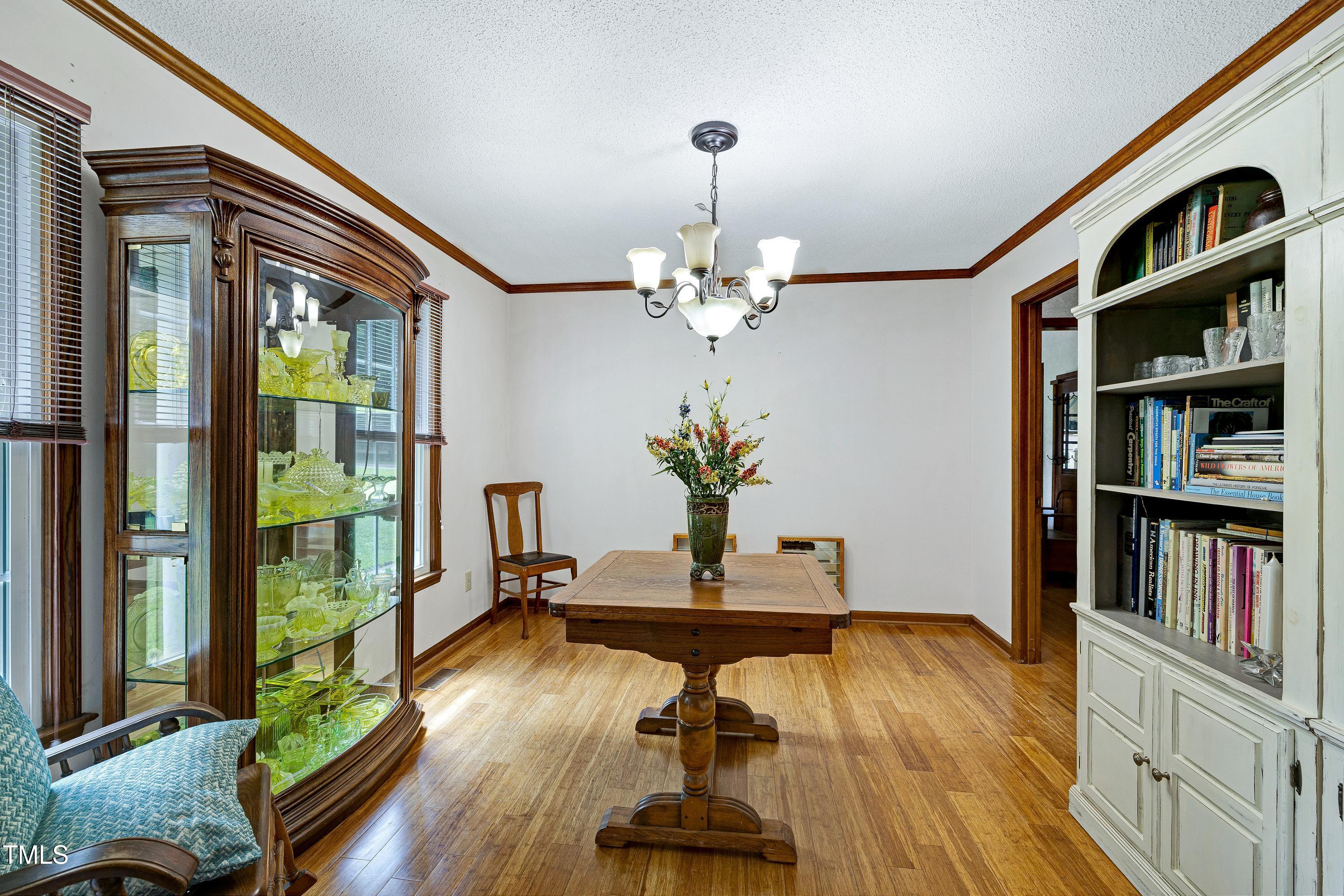 Raleigh, North Carolina, 27606, United States, 3 Bedrooms Bedrooms, ,3 BathroomsBathrooms,Residential,For Sale,1941064