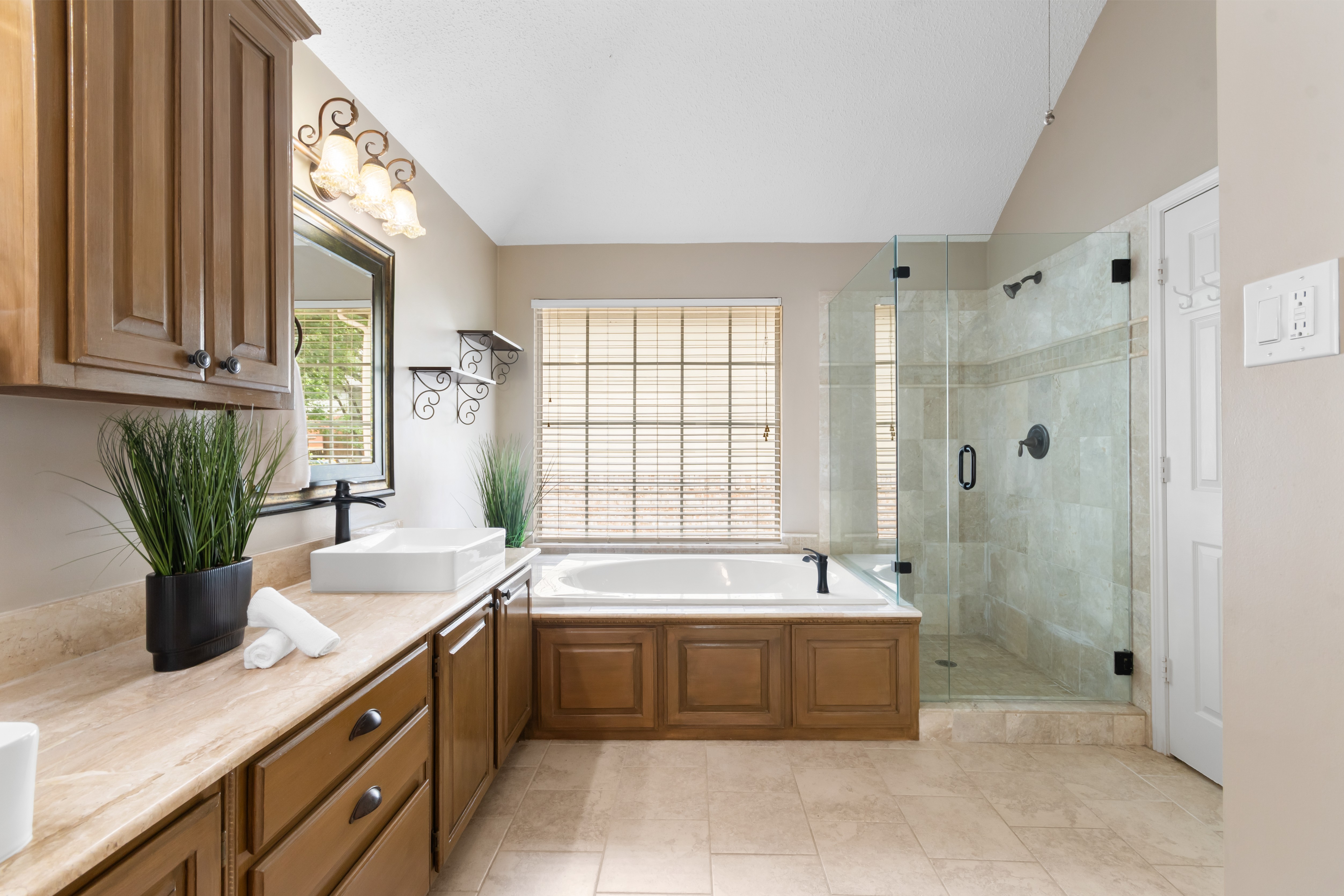  3233 Shady Glen Drive, Grapevine, TX, 76051 - 物件實景