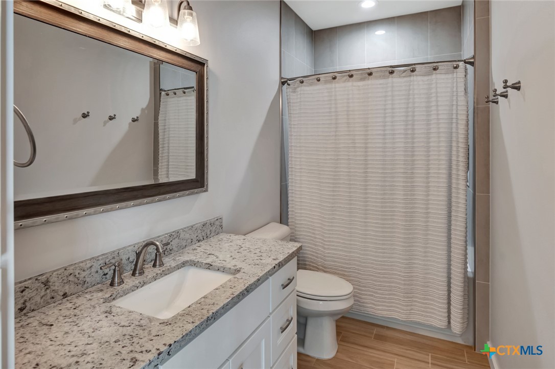 Port O'Connor, Texas, 77982, United States, 4 Bedrooms Bedrooms, ,4 BathroomsBathrooms,Residential,For Sale,1743938