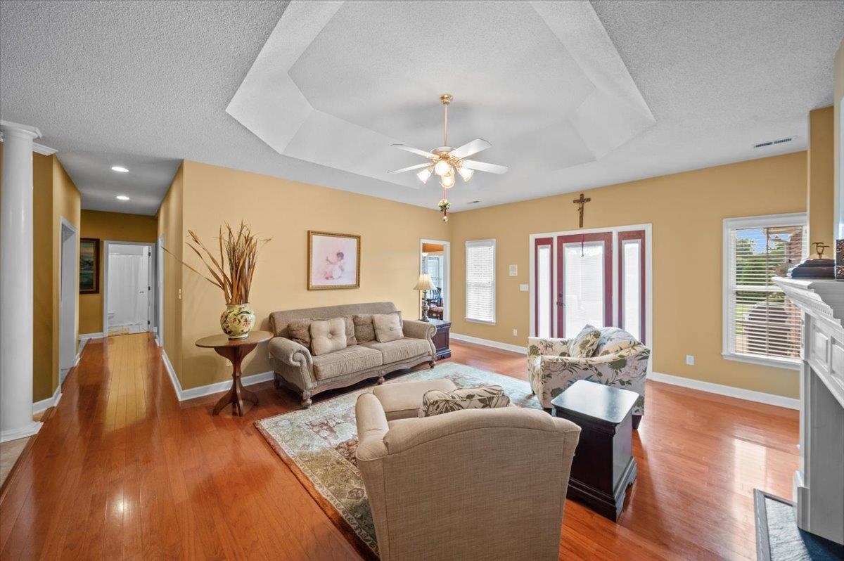 Cowpens, South Carolina, 29330, United States, 5 Bedrooms Bedrooms, ,3 BathroomsBathrooms,Residential,For Sale,1915597