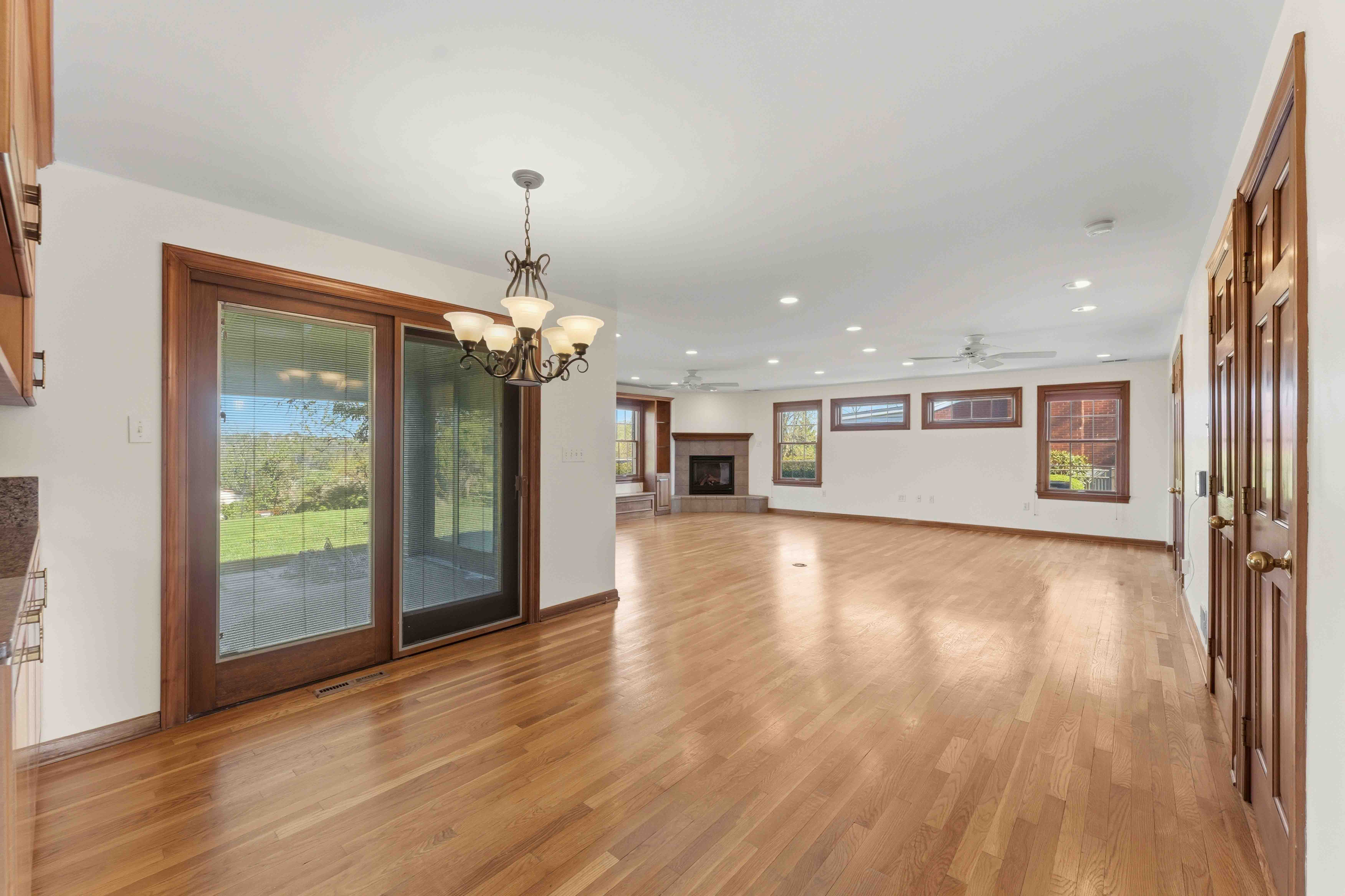  122 Tynewood Drive, Turtle Creek, PA 15145 - 物件實景