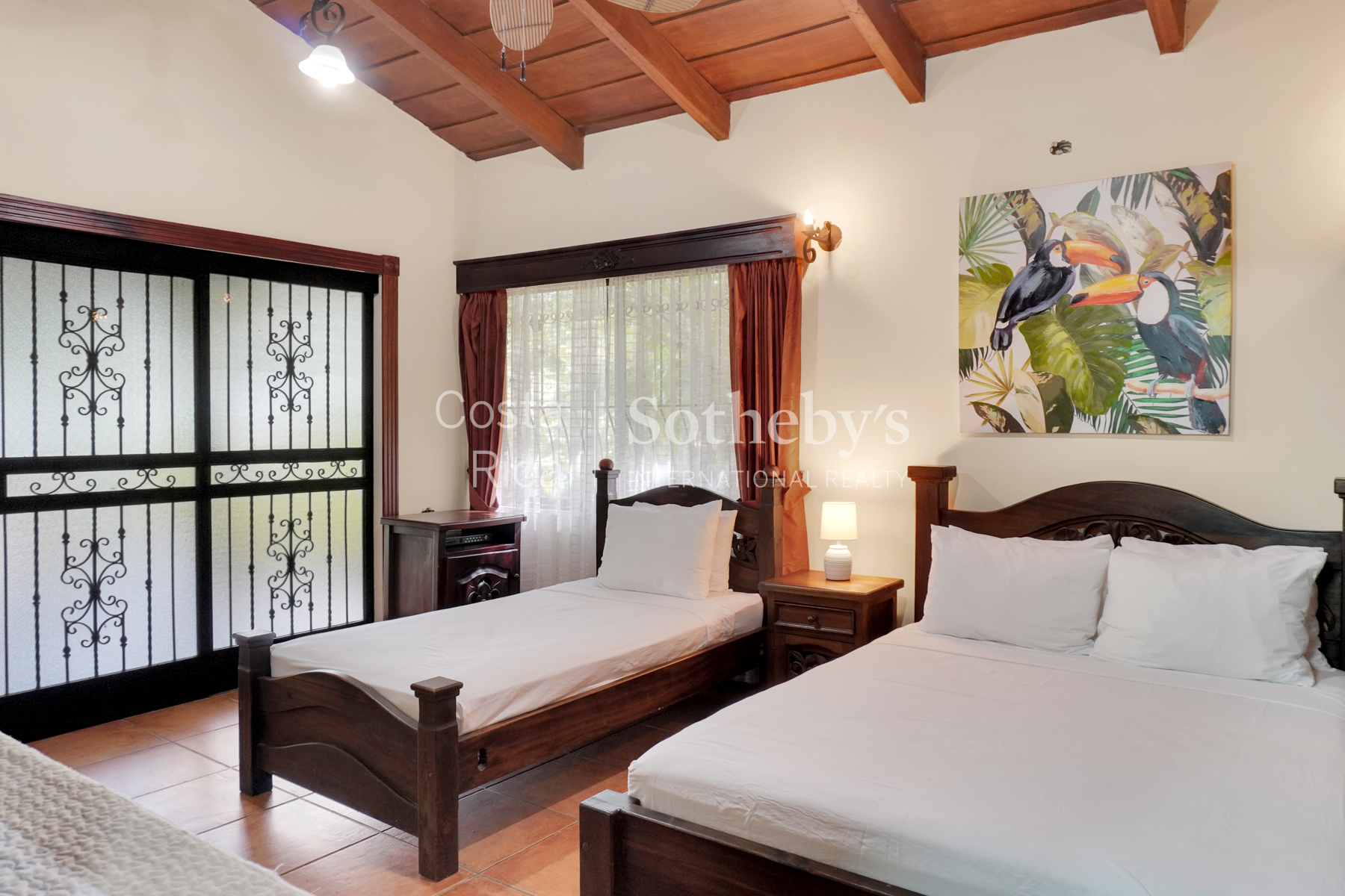  Orotina Estate Home - 物件實景