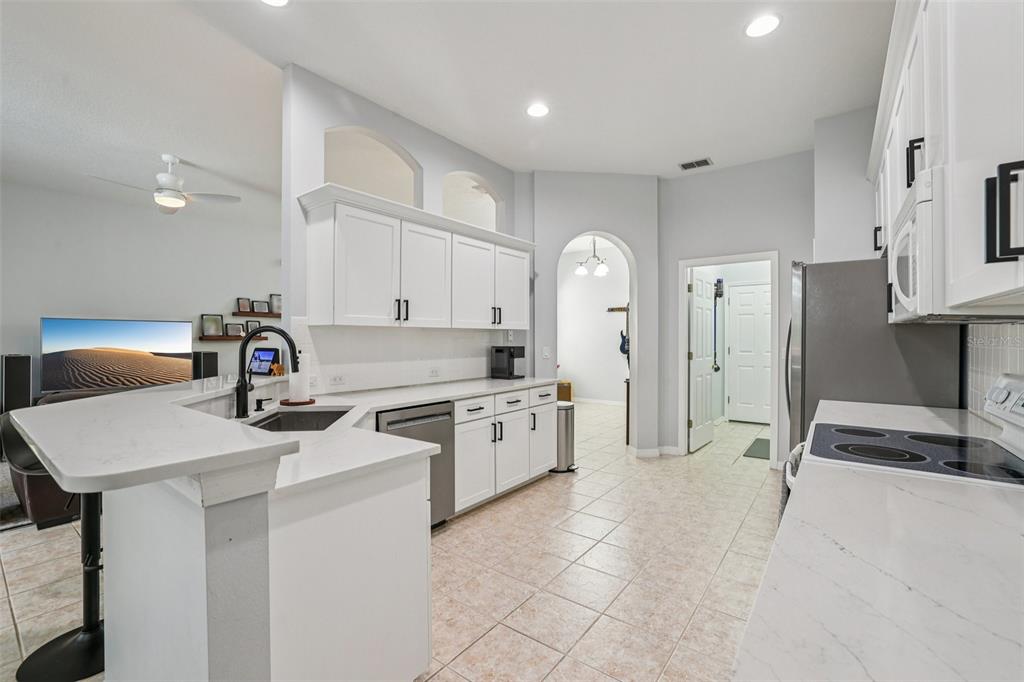 Lake Mary, Florida, 32746, United States, 3 Bedrooms Bedrooms, ,2 BathroomsBathrooms,Residential,For Sale,1976222