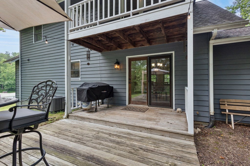 Hayesville, North Carolina, 28904, United States, 4 Bedrooms Bedrooms, ,2 BathroomsBathrooms,Residential,For Sale,1871296