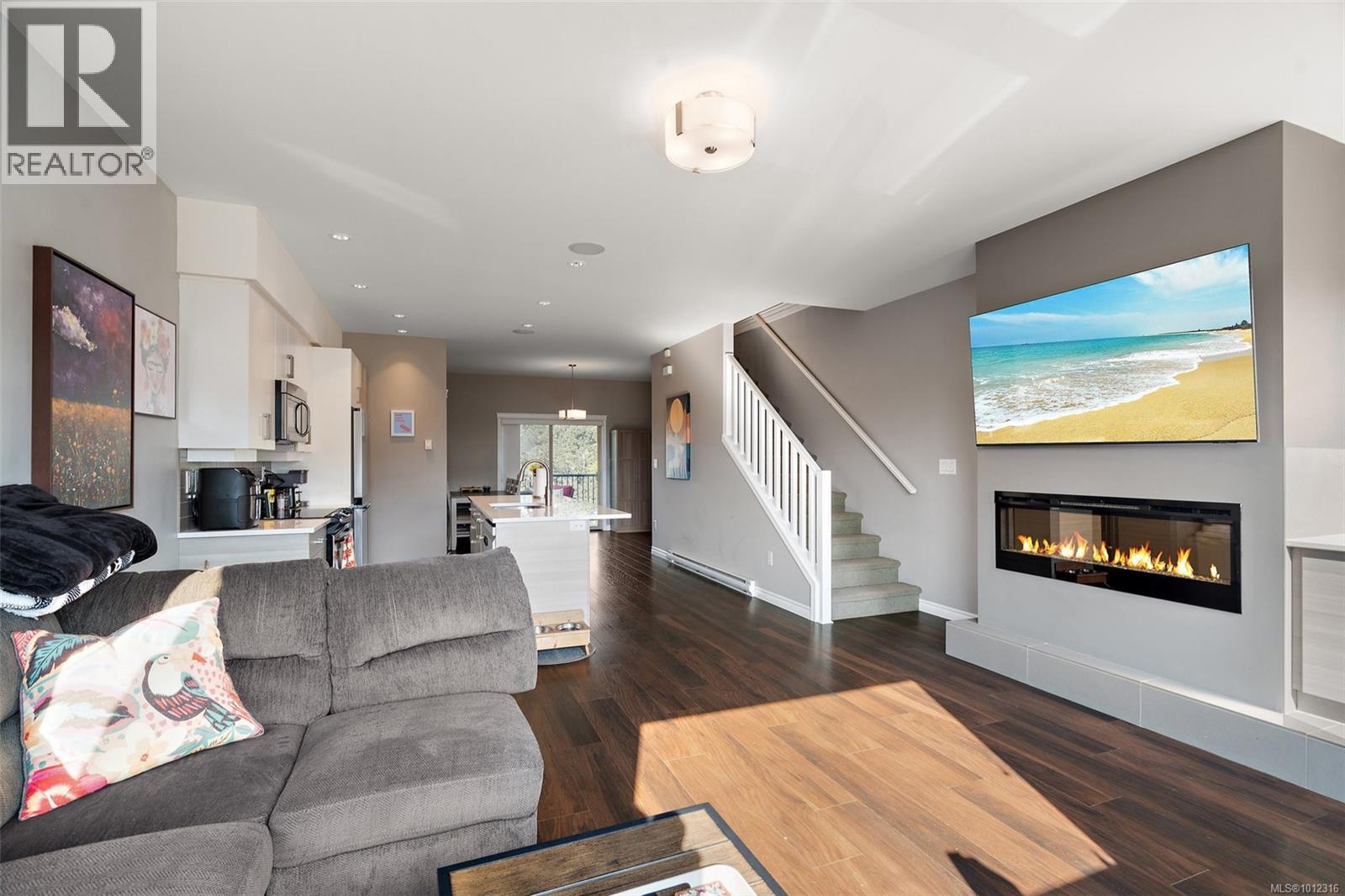 LANGFORD, British Columbia, V9B 3P3, CA, 4 Bedrooms Bedrooms, ,4 BathroomsBathrooms,Residential,For Sale,1946916