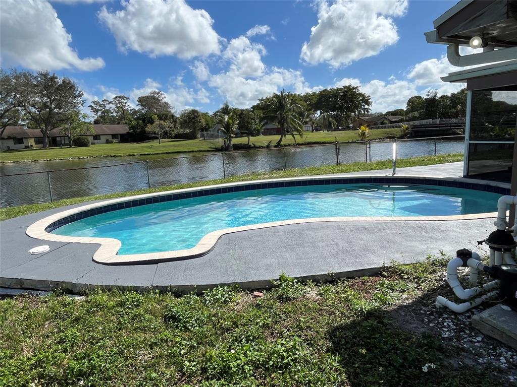 Royal Palm Beach, Florida, 33411, United States, 3 Bedrooms Bedrooms, ,2 BathroomsBathrooms,Residential,For Sale,1743350