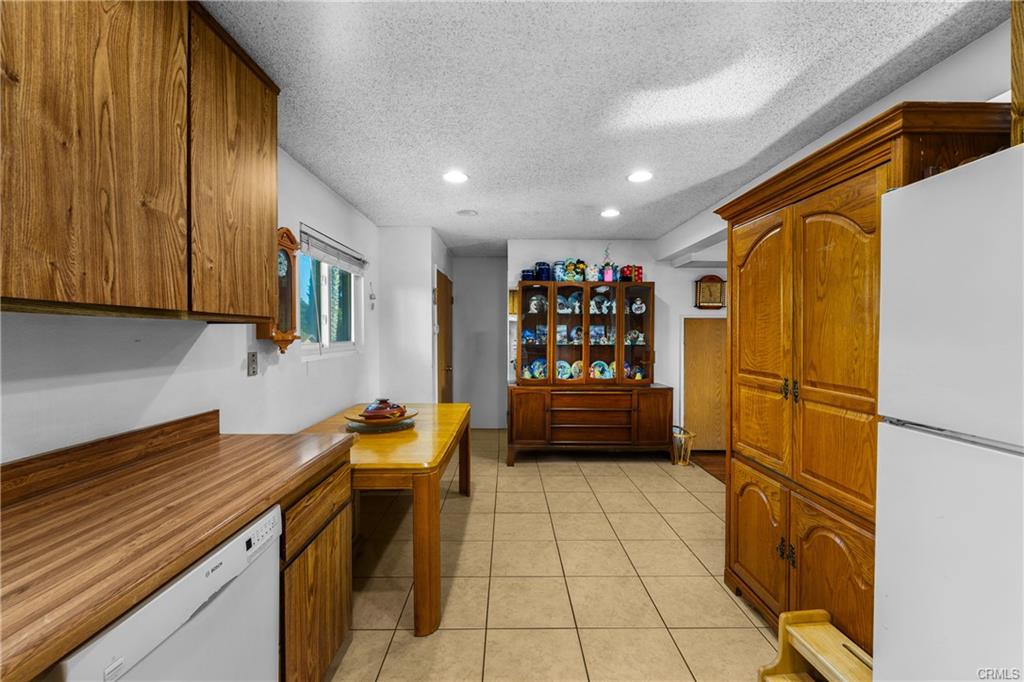 Bellflower, California, 90706, United States, 3 Bedrooms Bedrooms, ,3 BathroomsBathrooms,Residential,For Sale,1982570