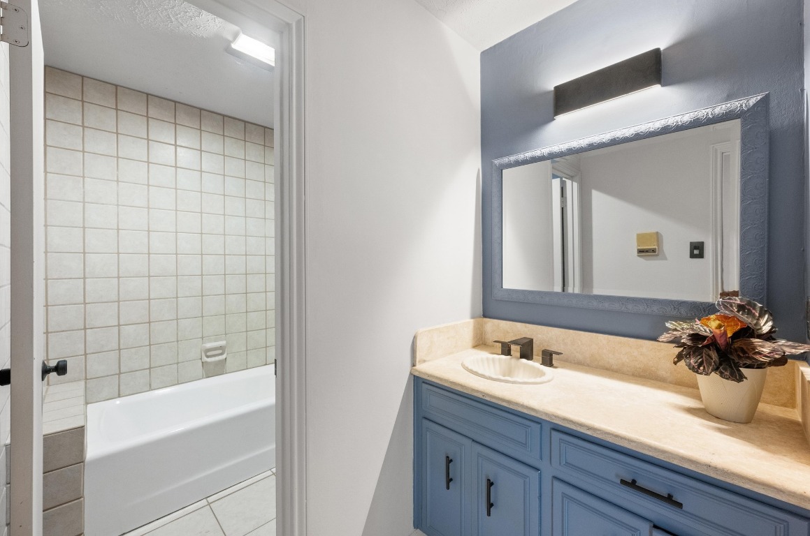 Austin, Texas, 78747, United States, 3 Bedrooms Bedrooms, ,2 BathroomsBathrooms,Residential,For Sale,1988922